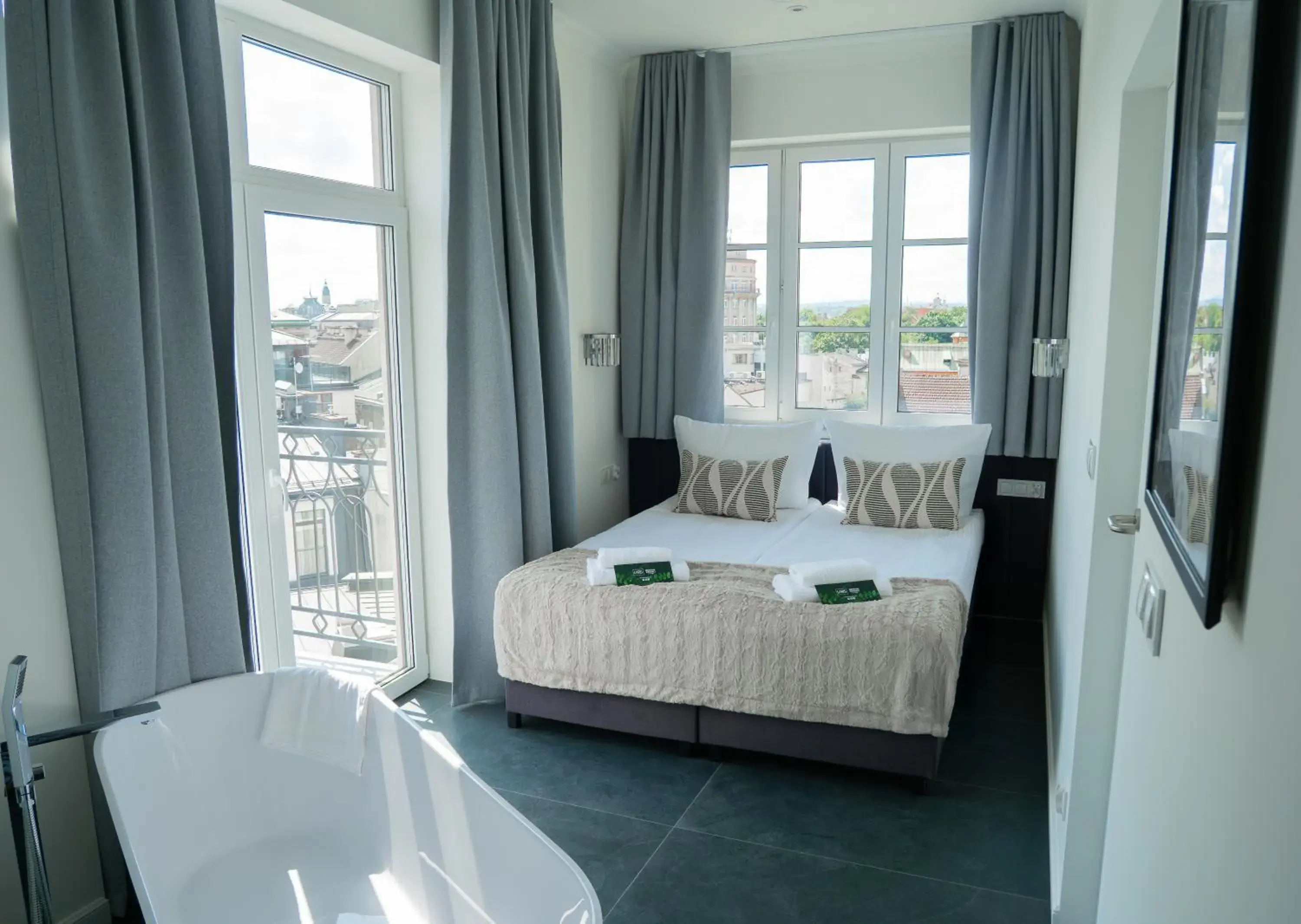 Superior One-Bedroom Apartment with Balcony in Długa 17 Residence Superior One-Bedroom Apartment with Balcony in Długa 17 Residence