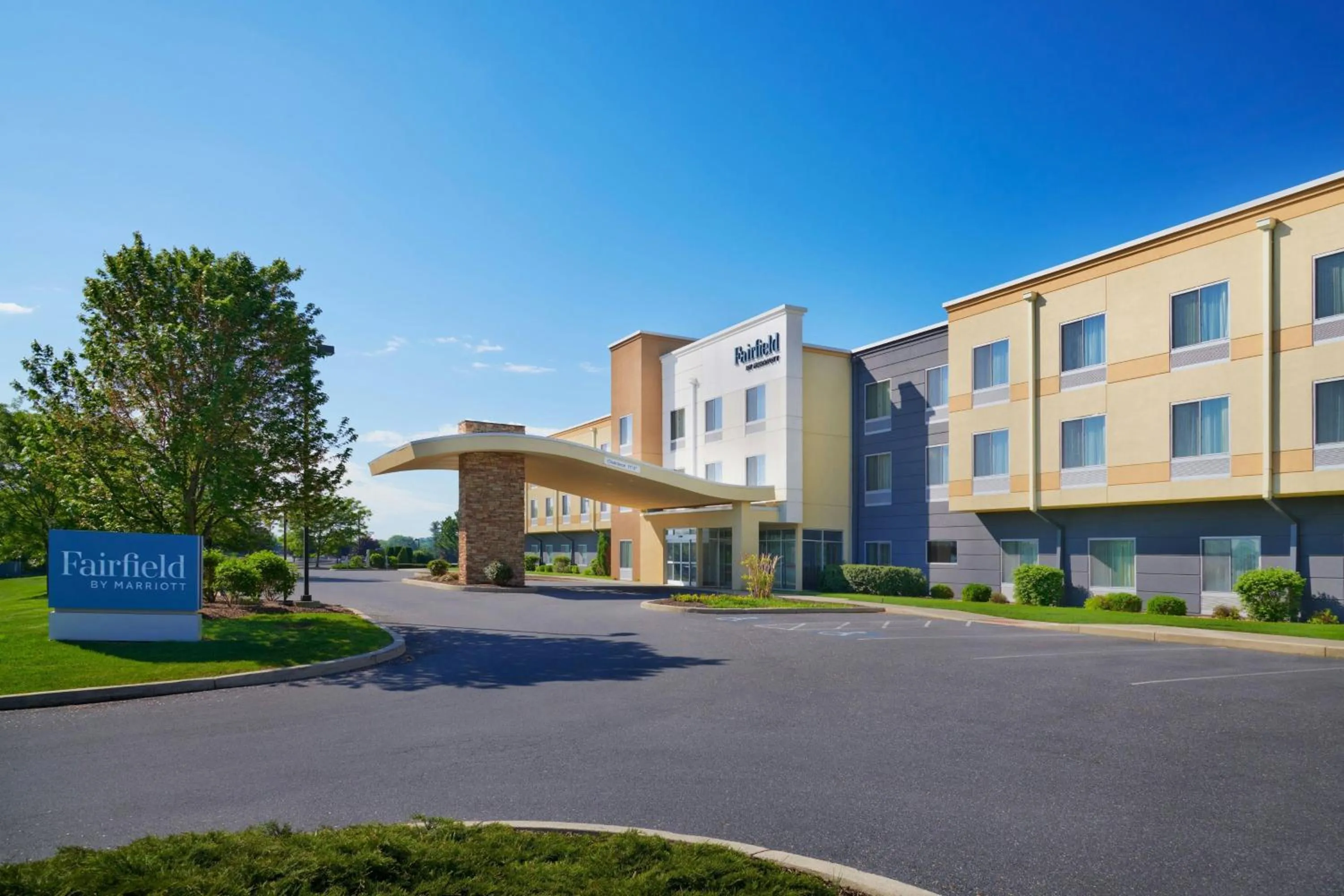 Property building in Fairfield Inn & Suites by Marriott Reading Wyomissing