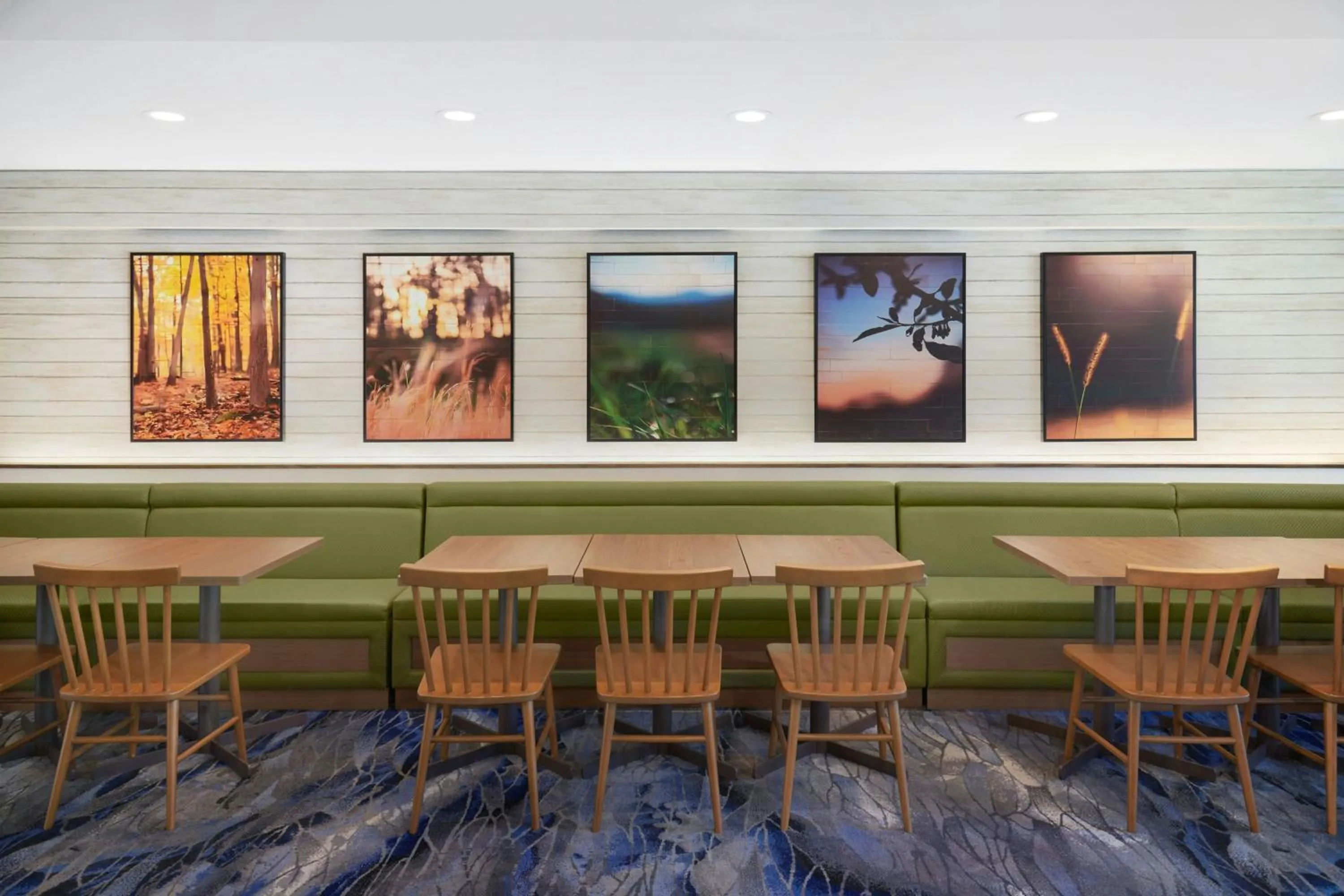 Breakfast in Fairfield Inn & Suites by Marriott Reading Wyomissing