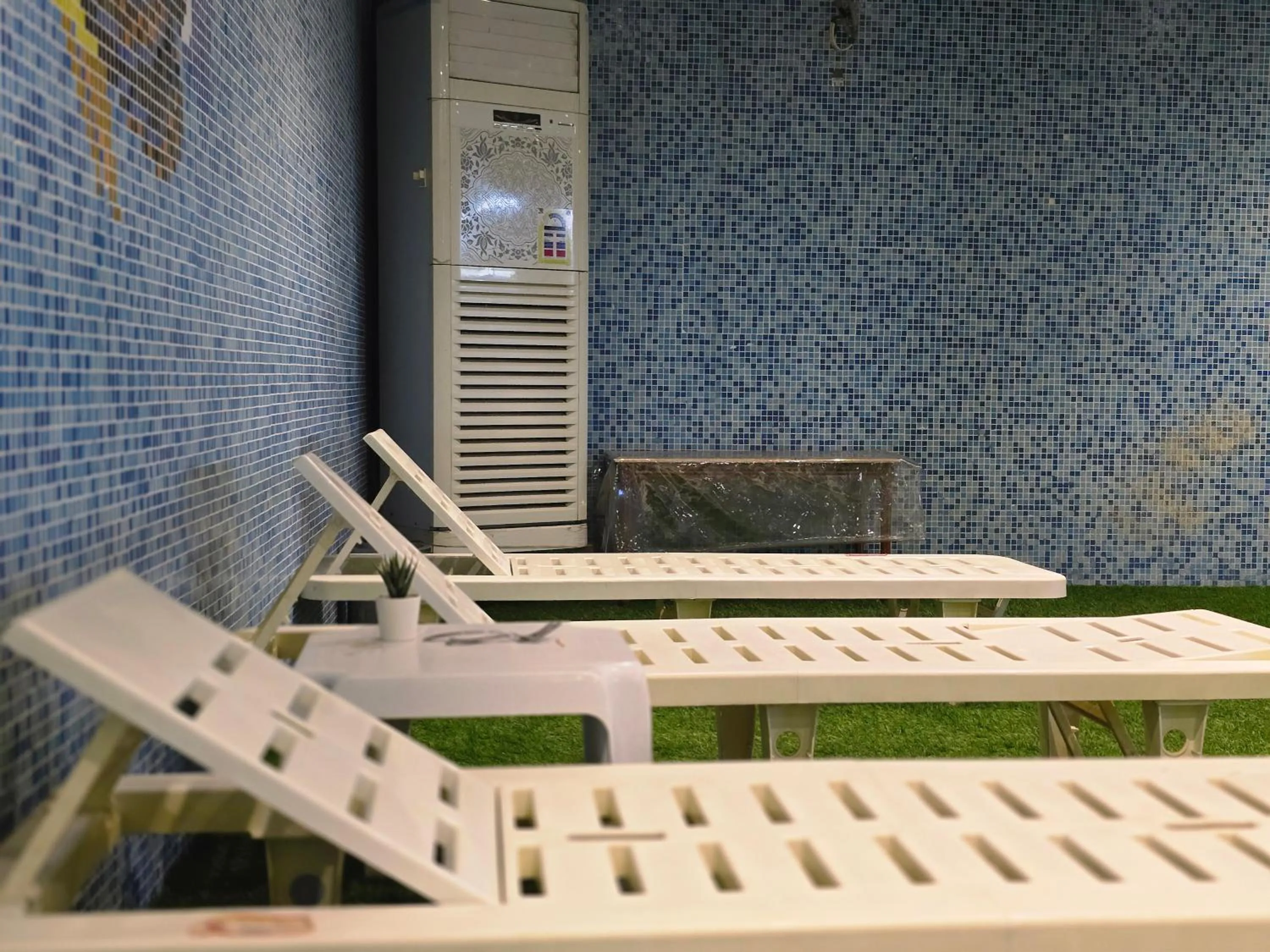 Swimming pool in Taj Celine Hotel