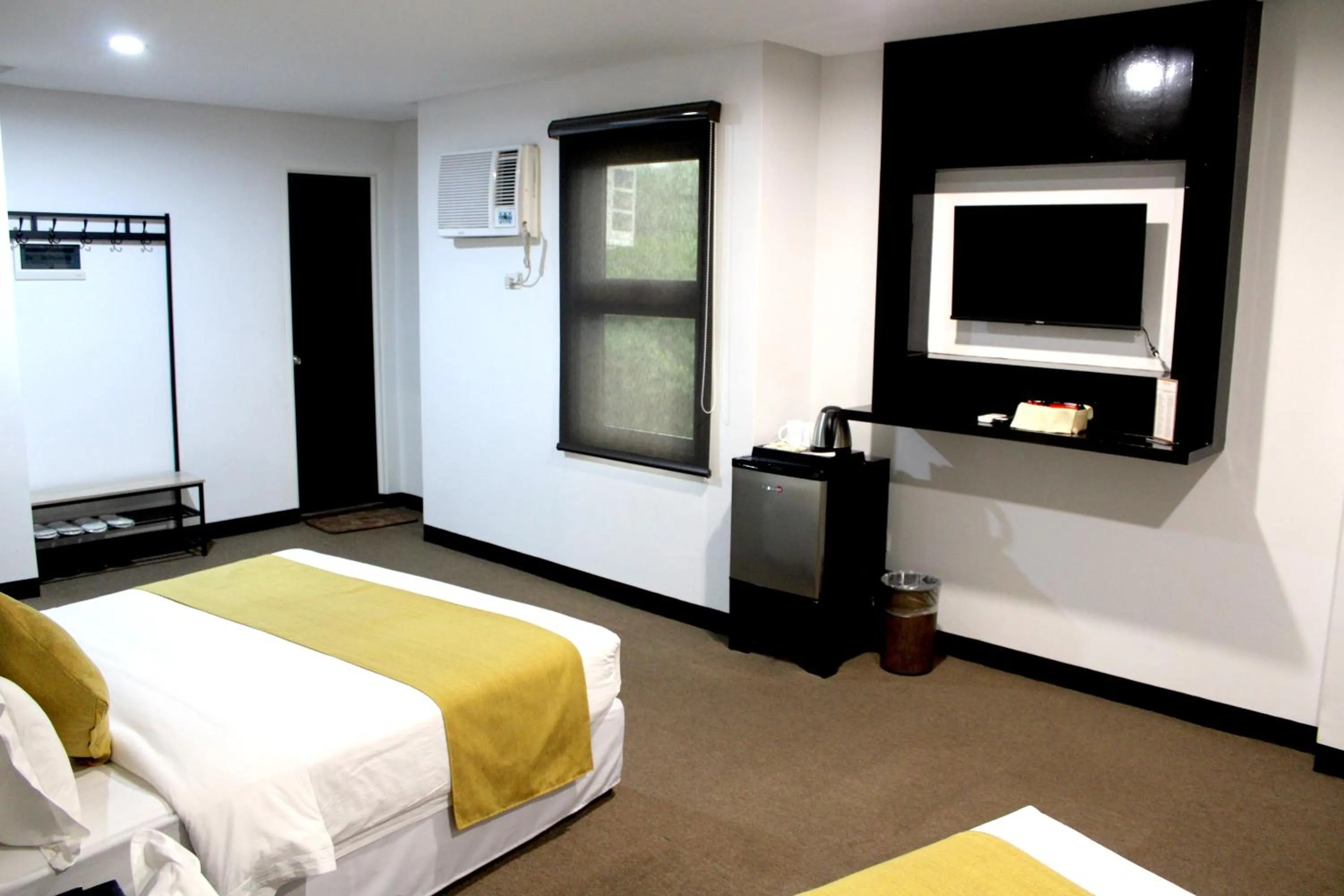 Bedroom, Bed in Dancenter Boss Hotel Near Clark International Airport