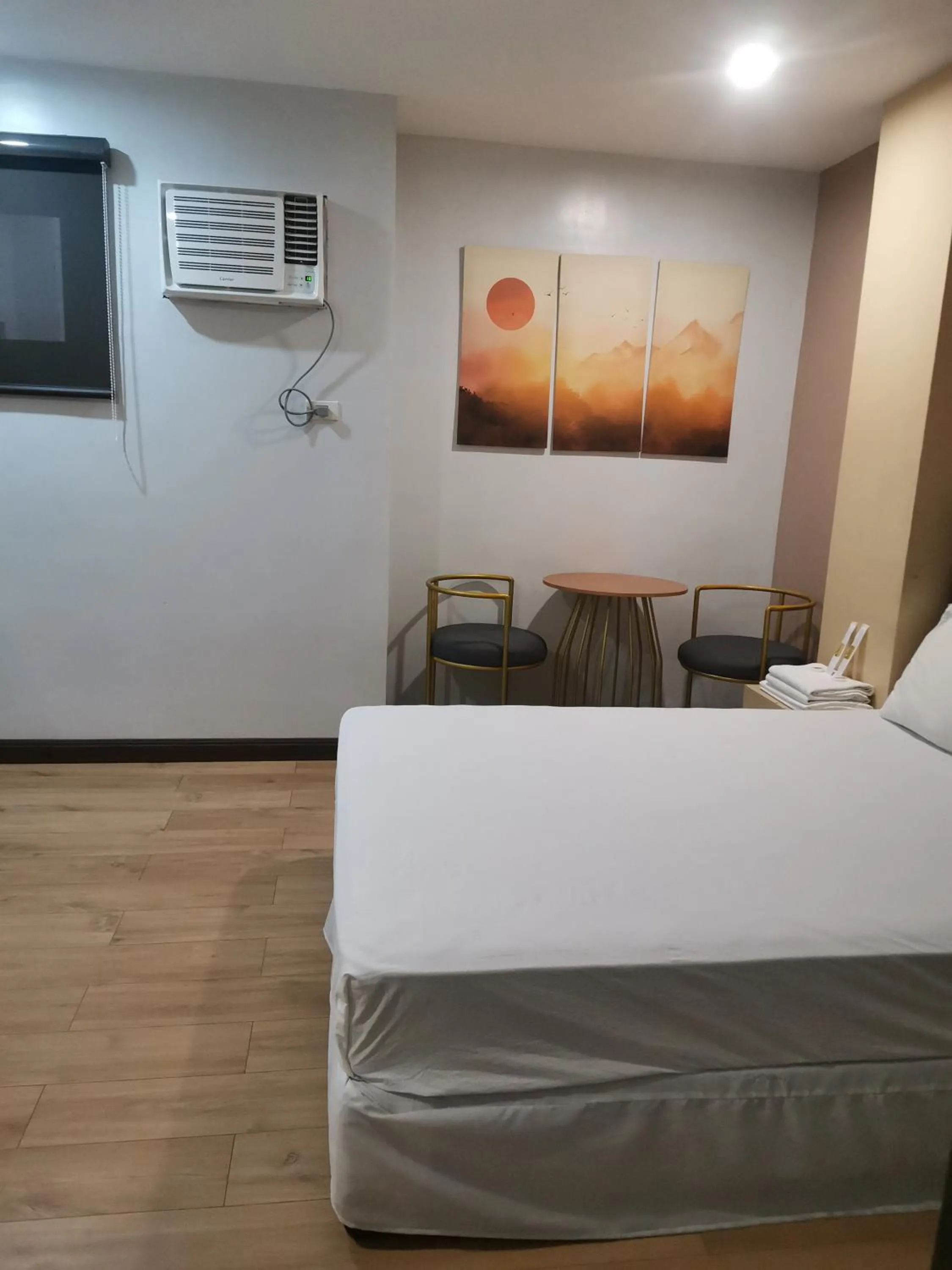 Bedroom, Bed in Dancenter Boss Hotel Near Clark International Airport