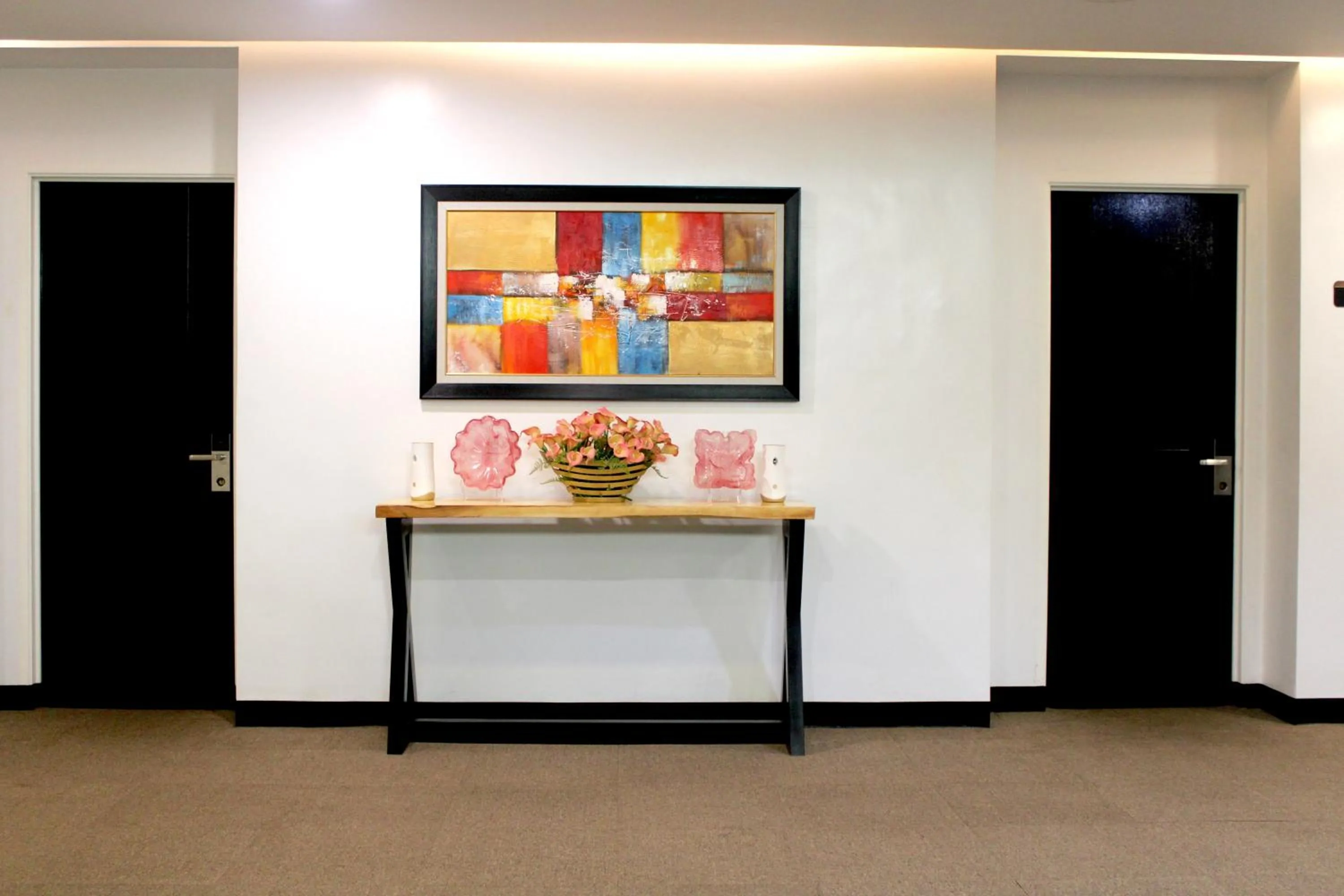 Decorative detail in Dancenter Boss Hotel Near Clark International Airport