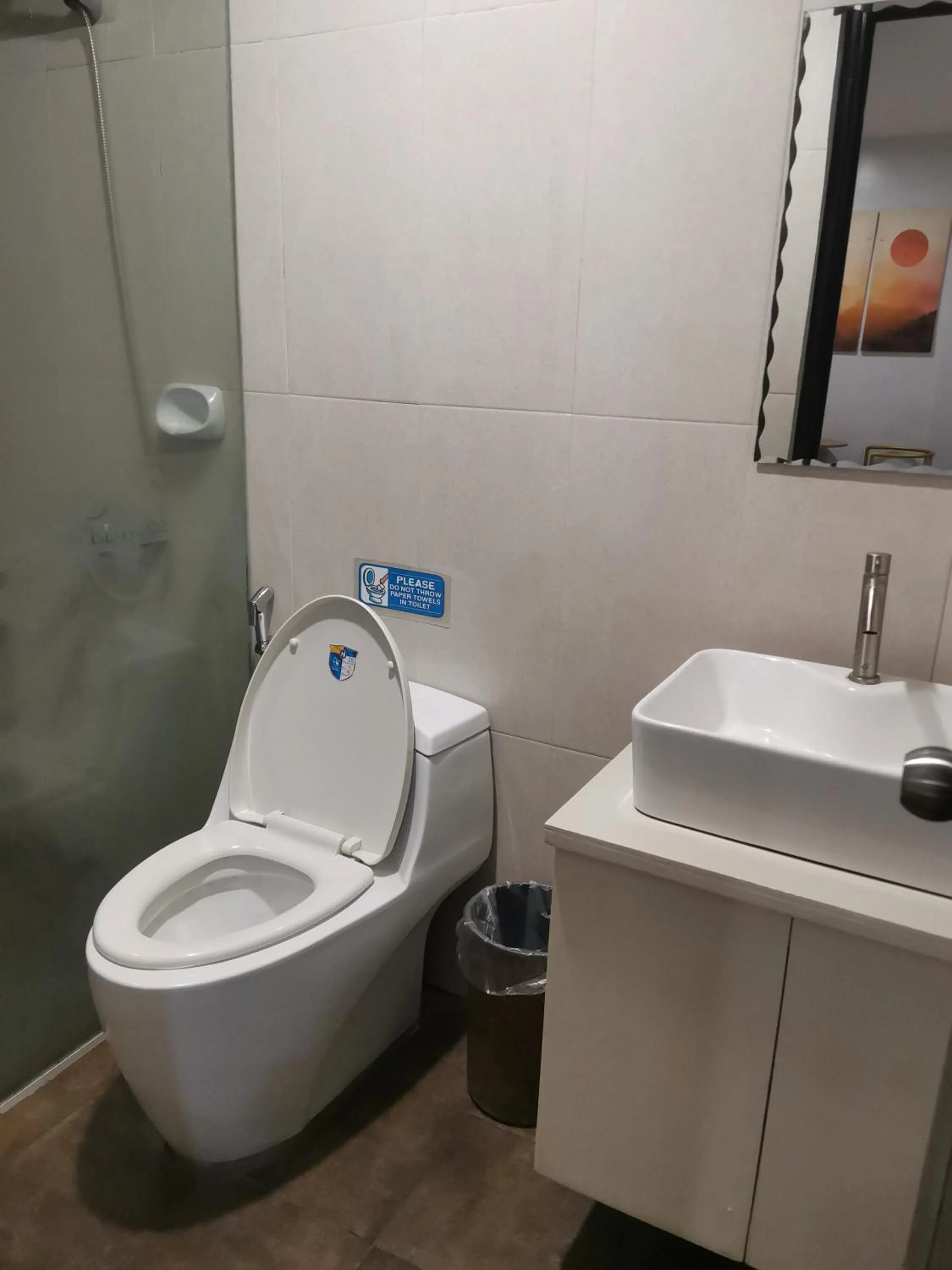 Bathroom in Dancenter Boss Hotel Near Clark International Airport