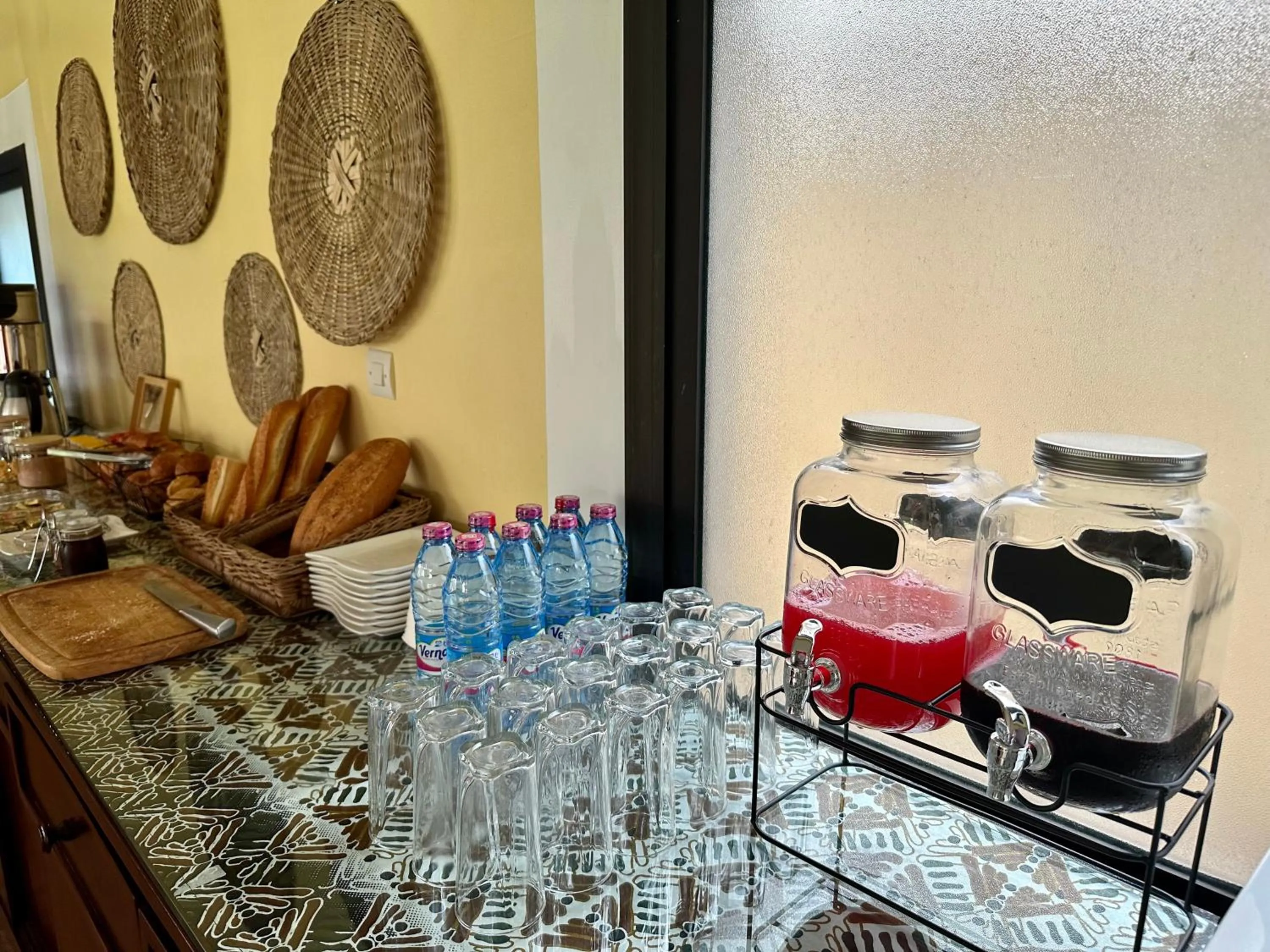 Continental breakfast in Hotel le Pelican