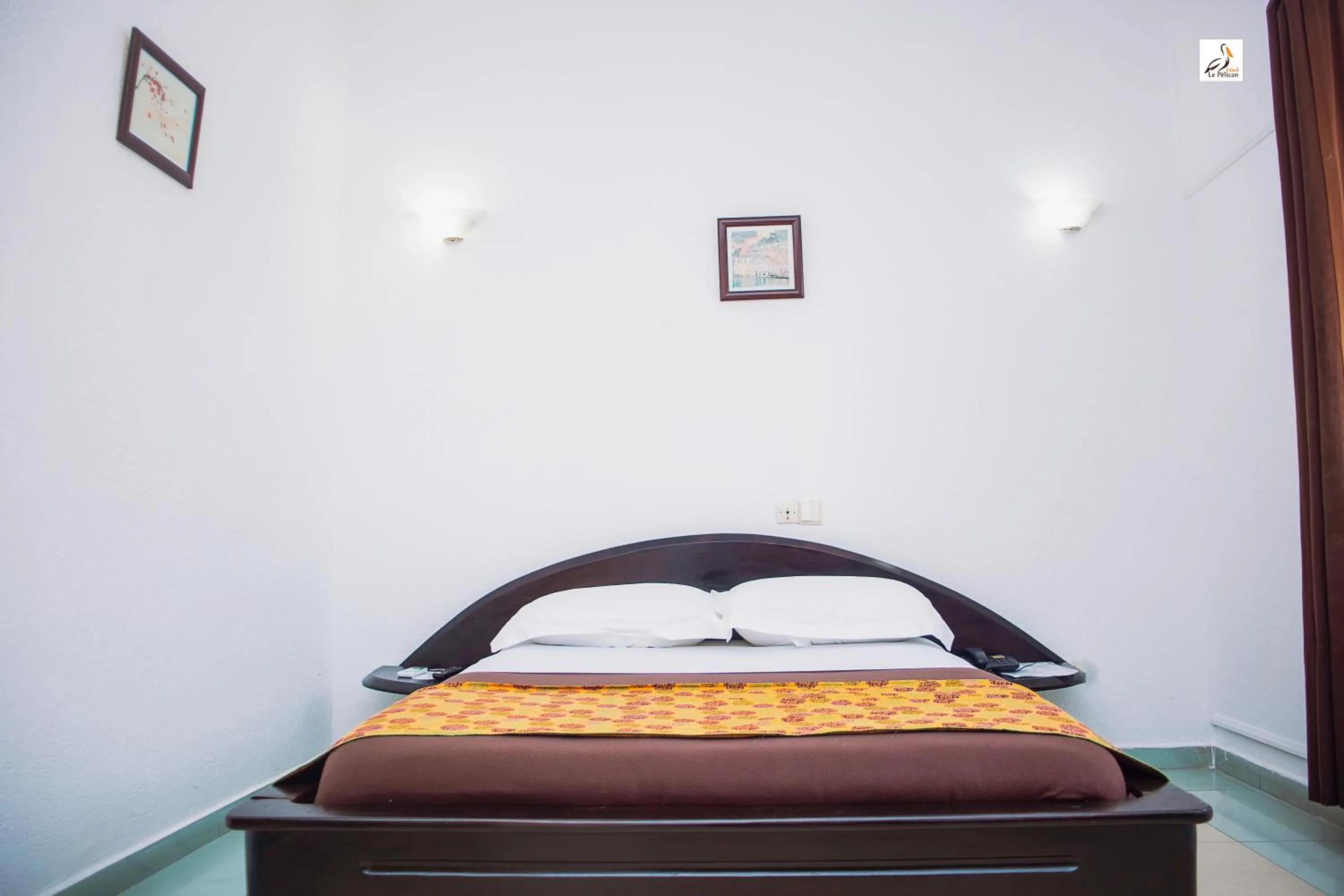 Bed in Hotel le Pelican