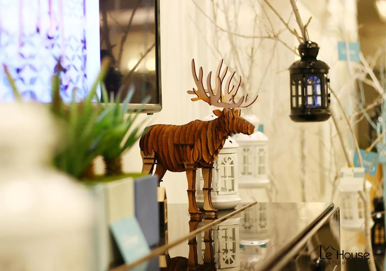 Lobby or reception in Le House Boutique Hotel - 100m to the beach