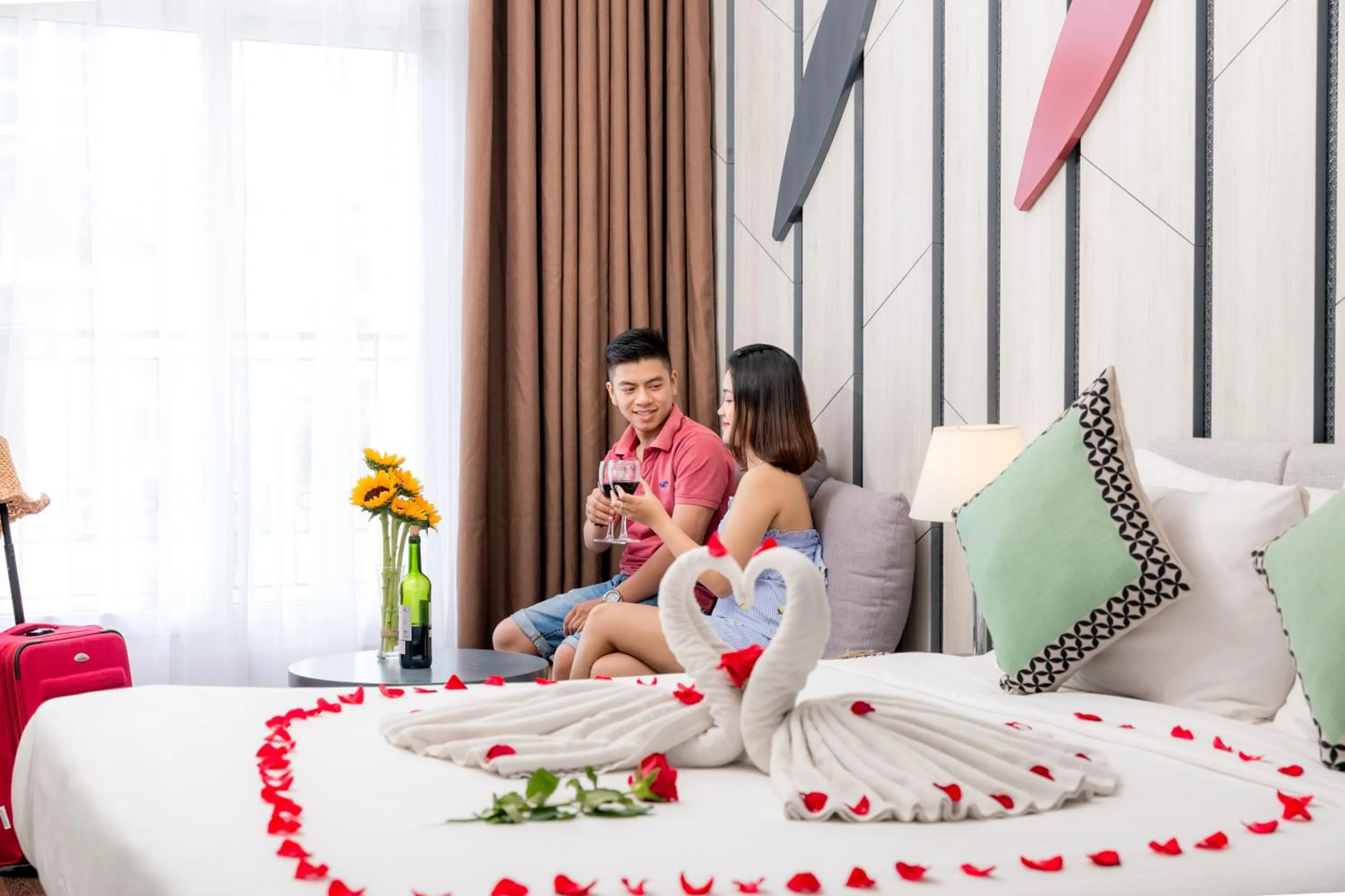 Guests, Bed in Le House Boutique Hotel - 100m to the beach