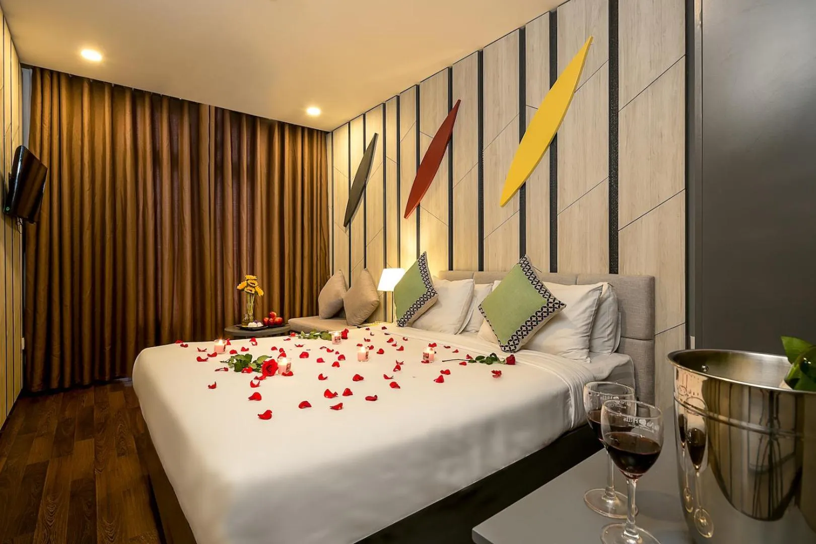 Bedroom, Bed in Le House Boutique Hotel - 100m to the beach