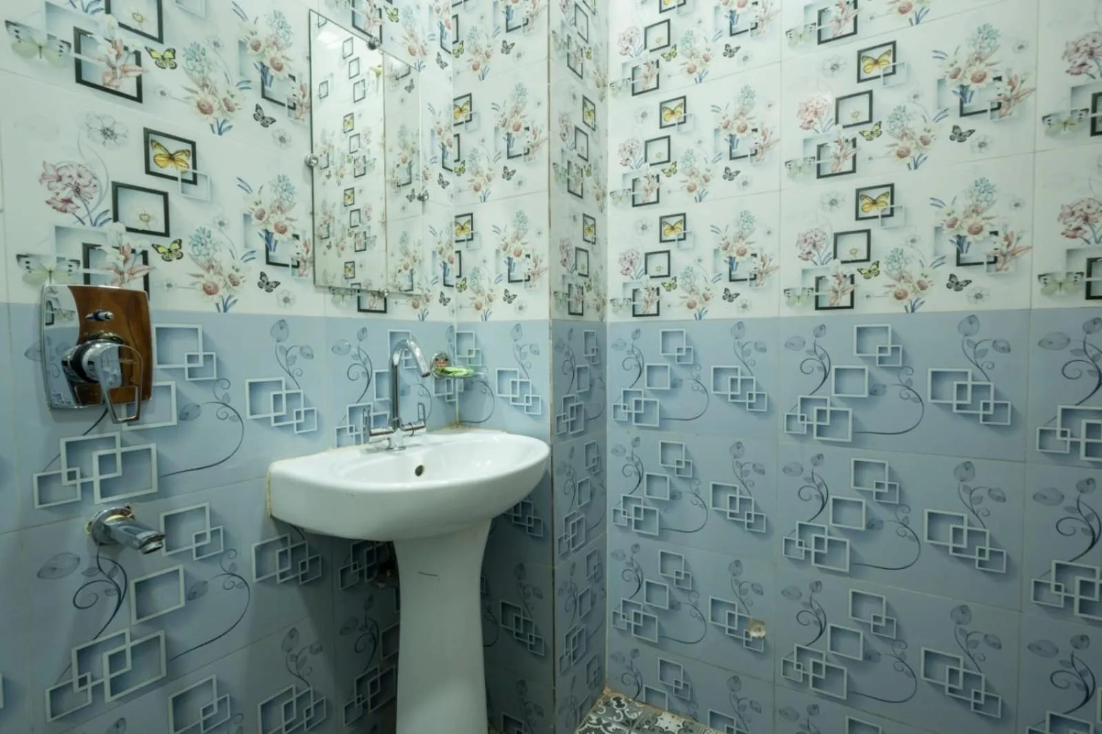 Toilet in Hotel Relax Inn Ganga Rishikesh