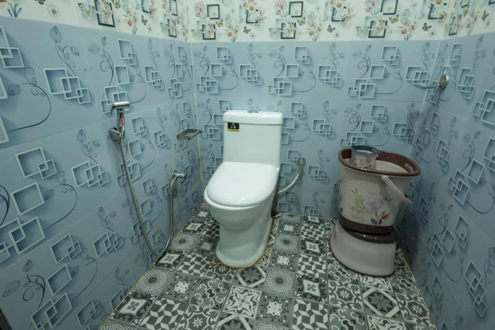 Toilet in Hotel Relax Inn Ganga Rishikesh