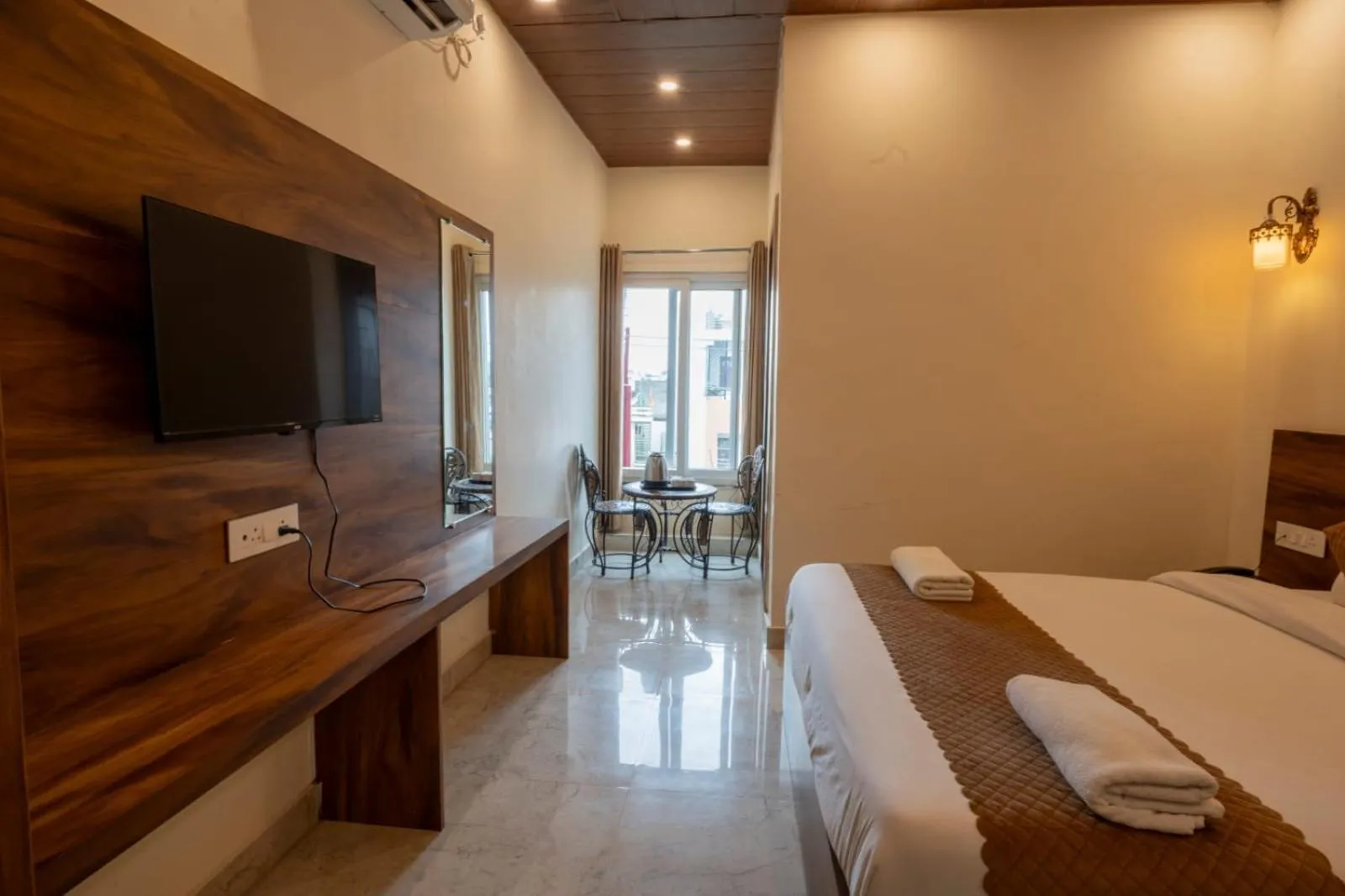 Bed in Hotel Relax Inn Ganga Rishikesh