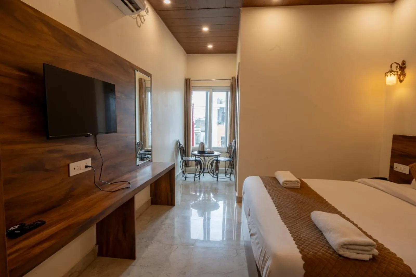 Bed in Hotel Relax Inn Ganga Rishikesh