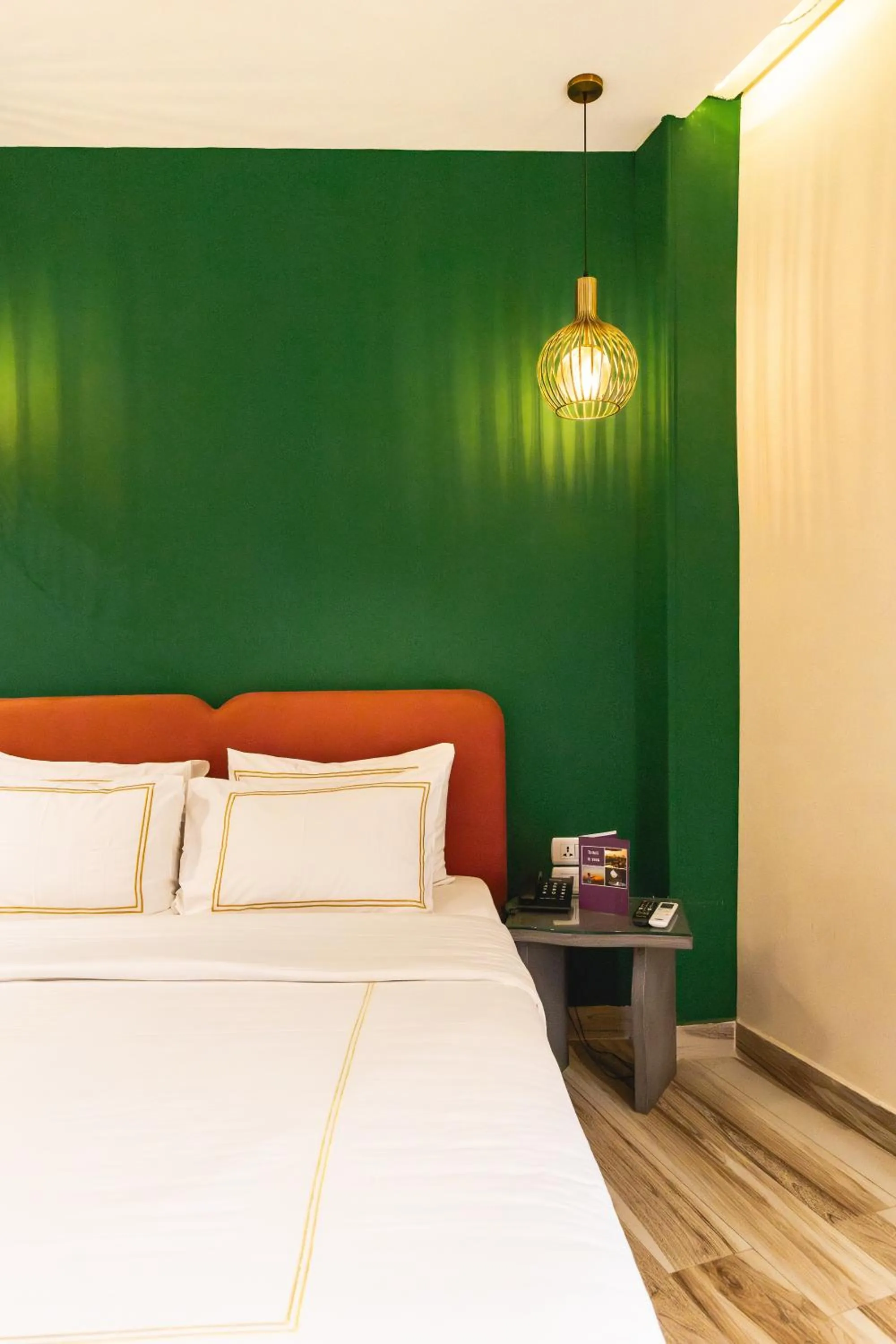 Bedroom, Bed in Almas Pyramids Hotel