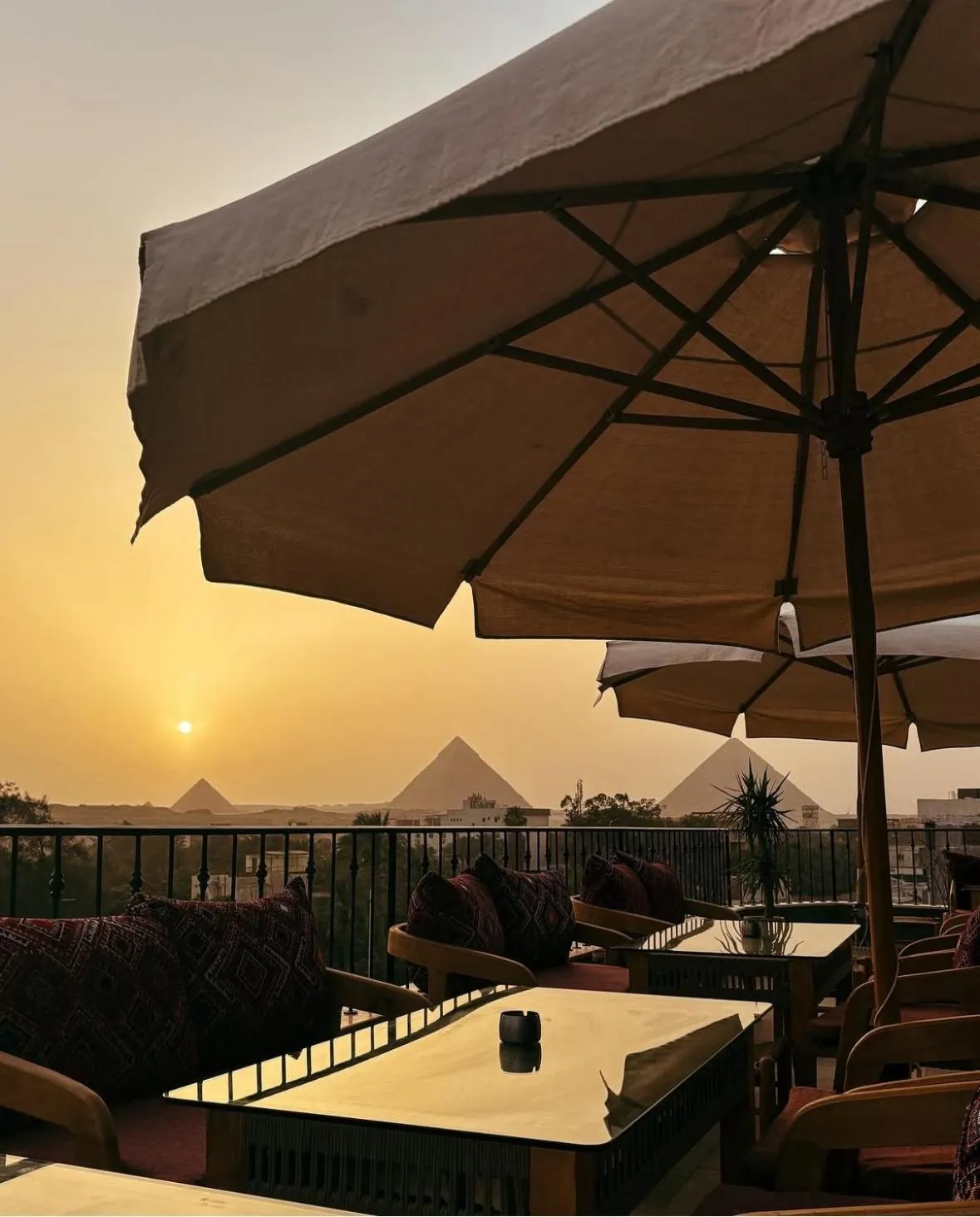 Restaurant/places to eat in Almas Pyramids Hotel