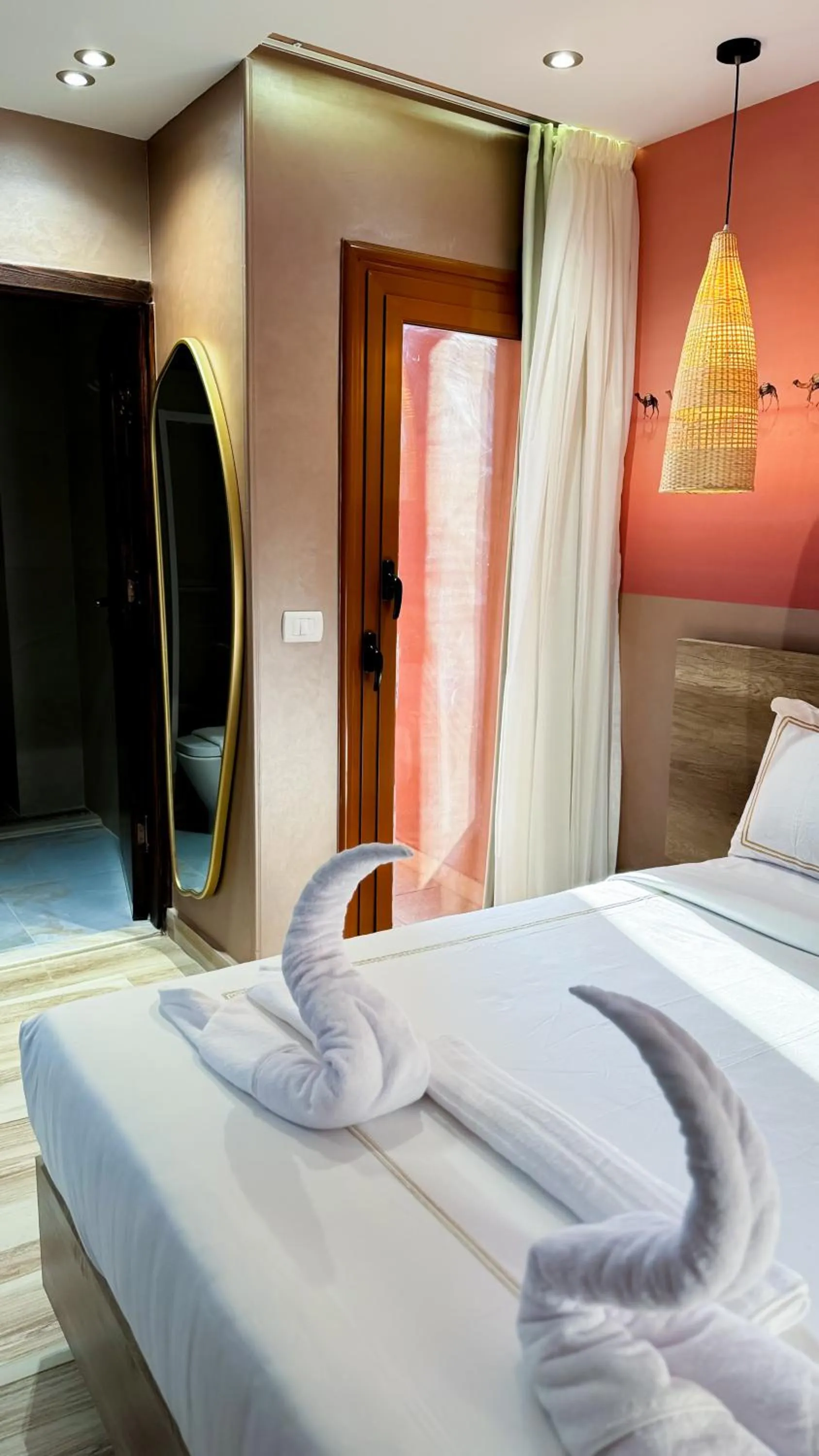 Bed in Almas Pyramids Hotel