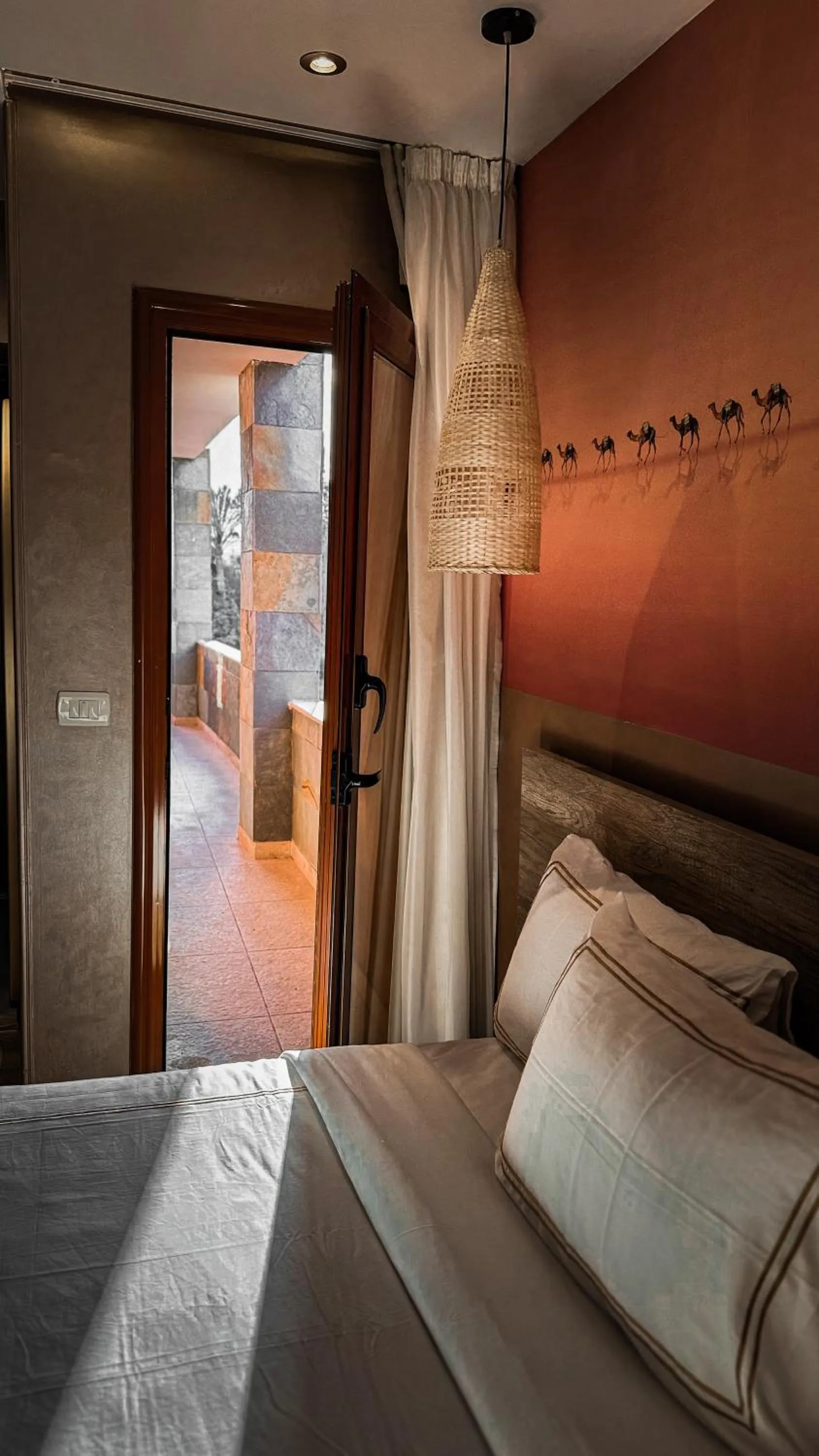 Bedroom, Bed in Almas Pyramids Hotel