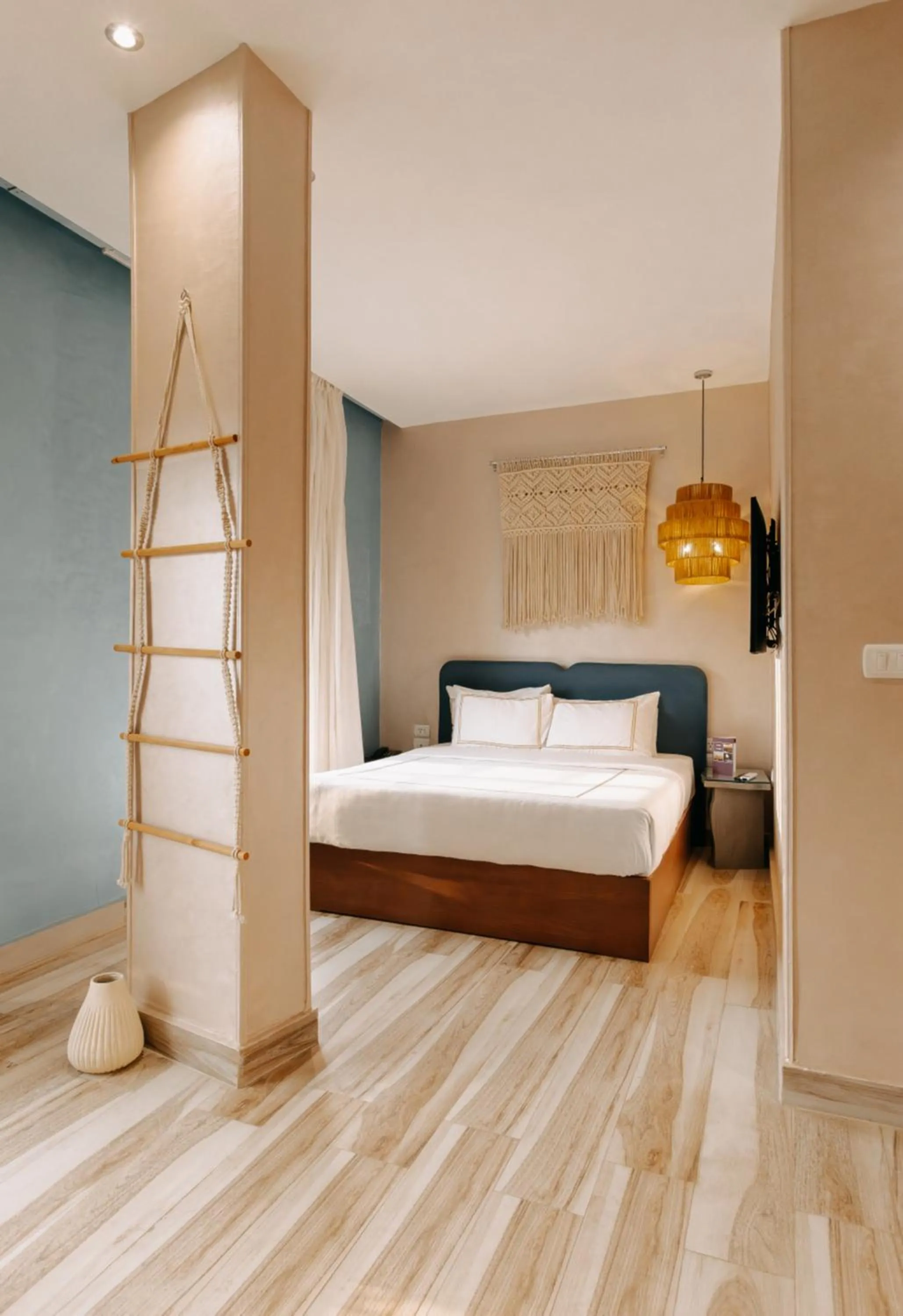 Bed in Almas Pyramids Hotel