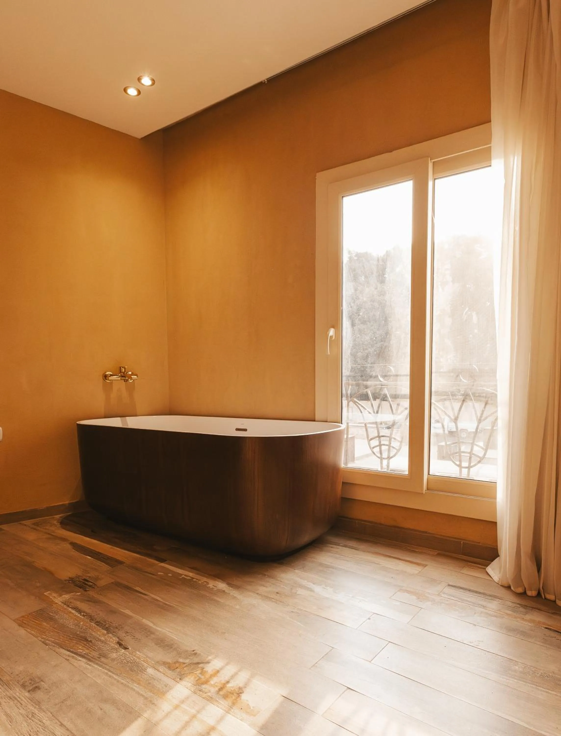 Bath in Almas Pyramids Hotel