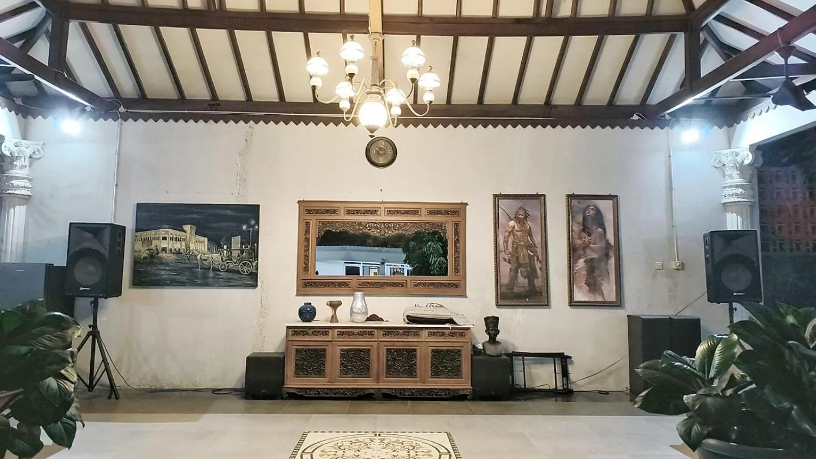 Living room in Omah Keniten Prambanan
