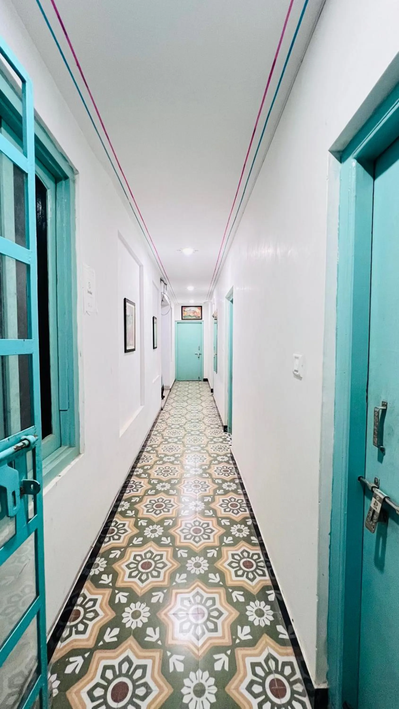 View lake village boutique