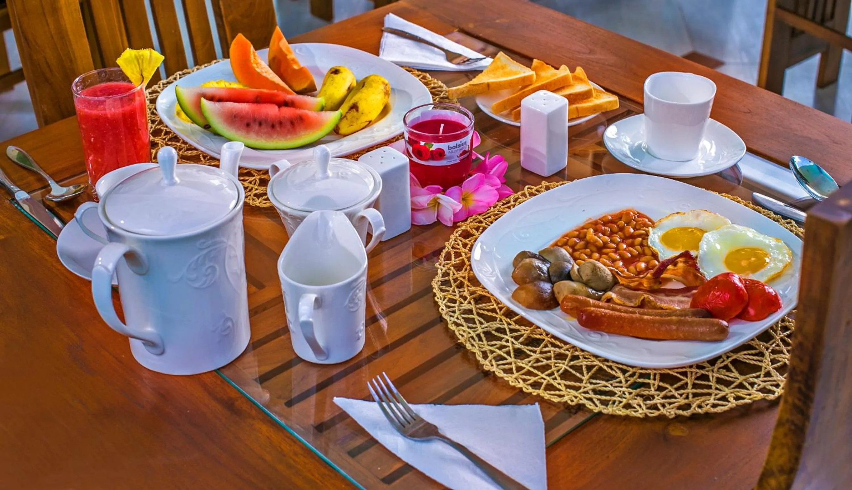 Food in Christima Residence