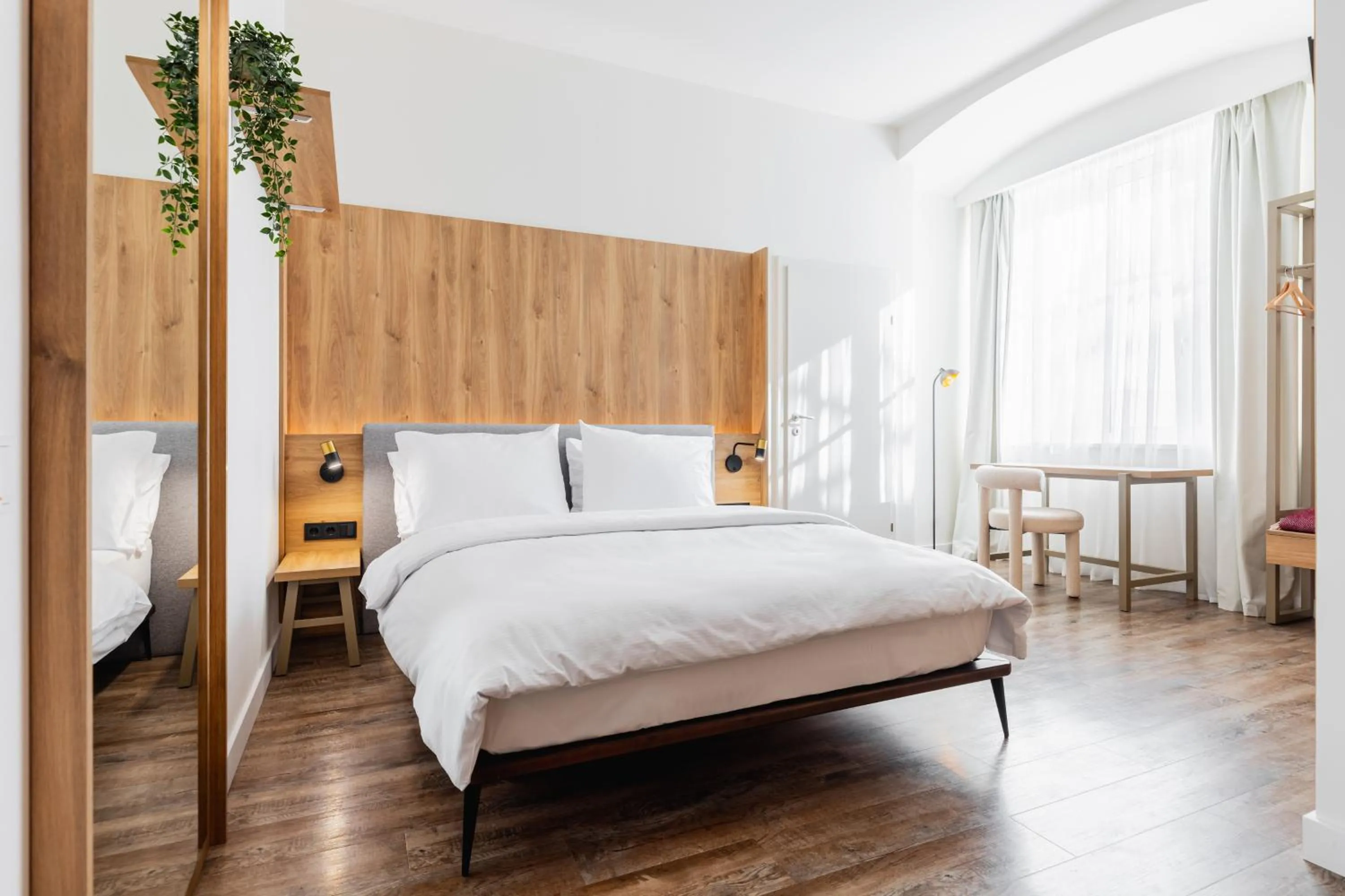 Bed in FortyPlusOne Hotel Vienna