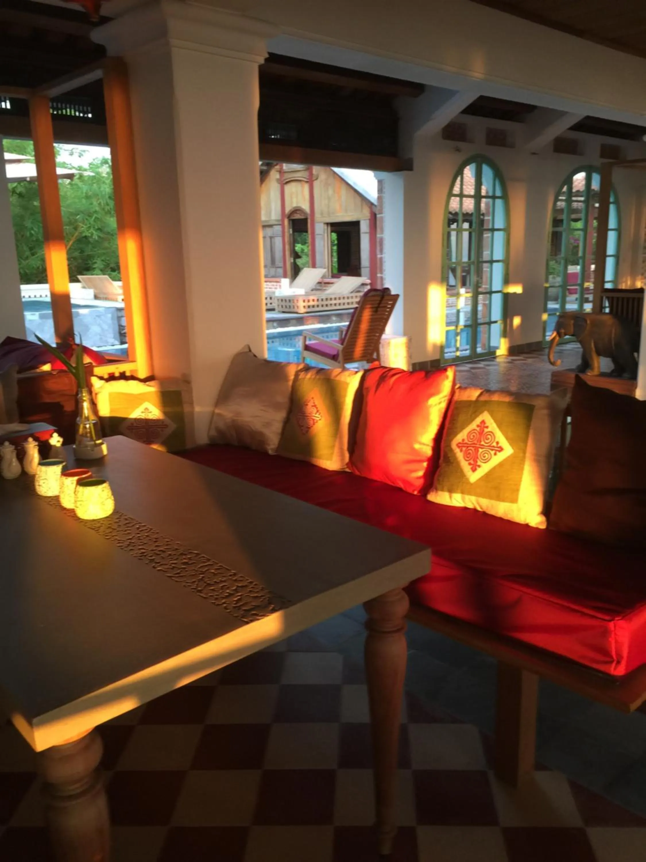 Restaurant/places to eat in Villa Louise Hue Beach Boutique Hotel