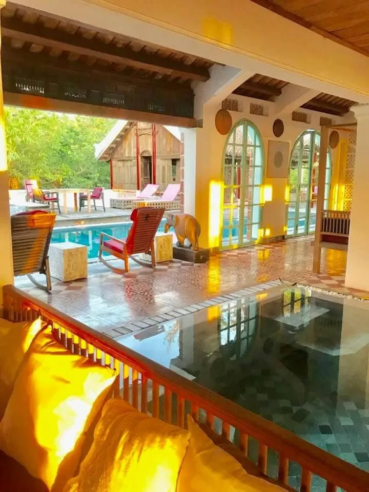 Restaurant/places to eat in Villa Louise Hue Beach Boutique Hotel