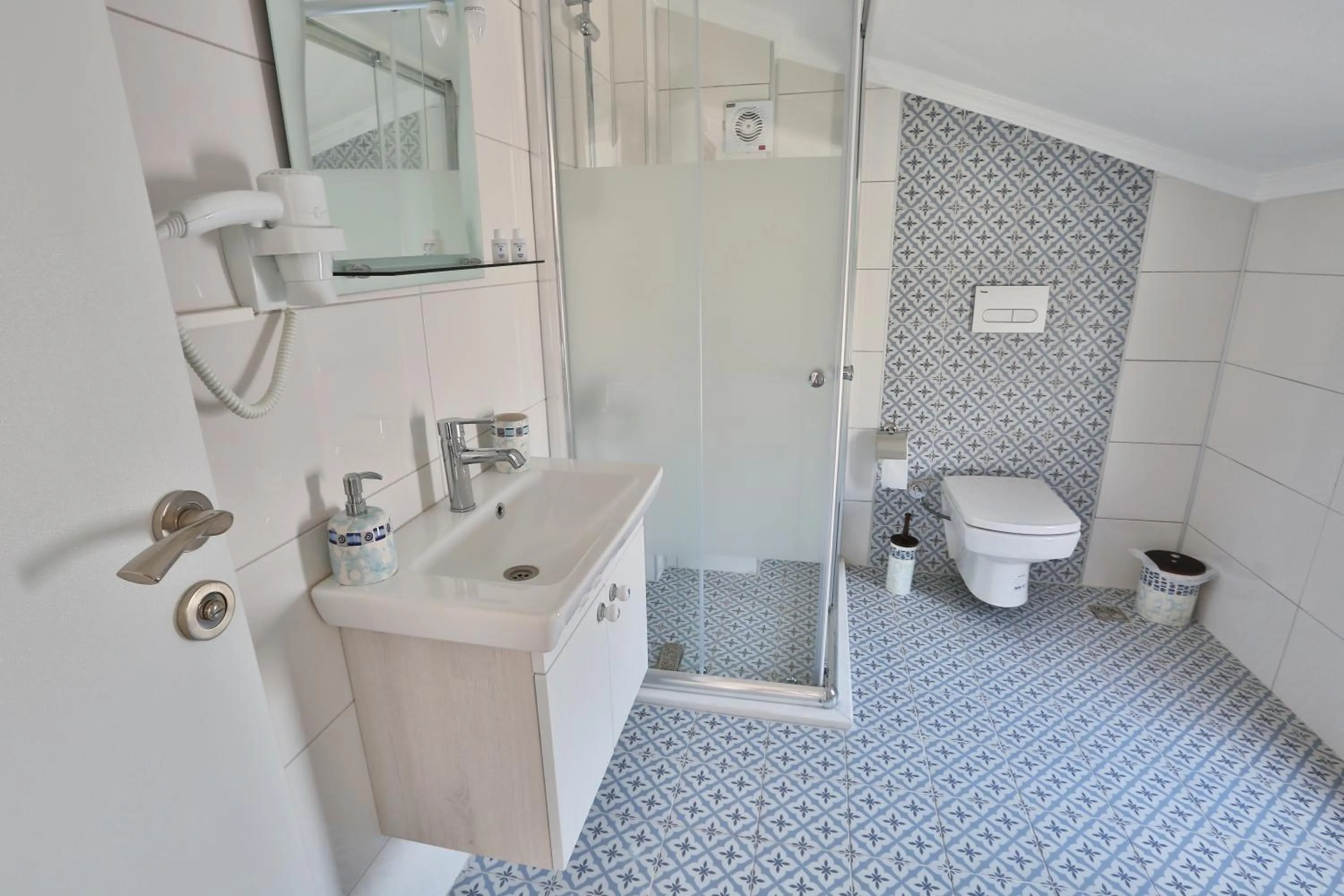 Bathroom in Emre Hotel 10Oda