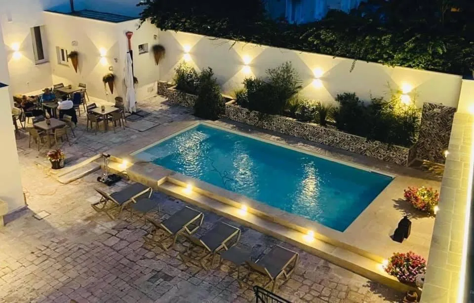 Garden in Tobacco Suite