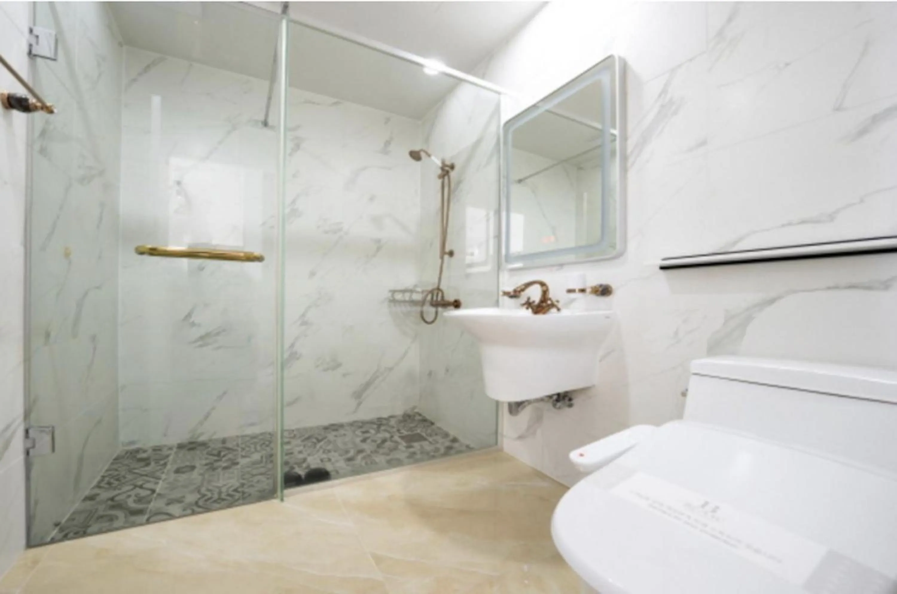 Blanc Hotel & Resort