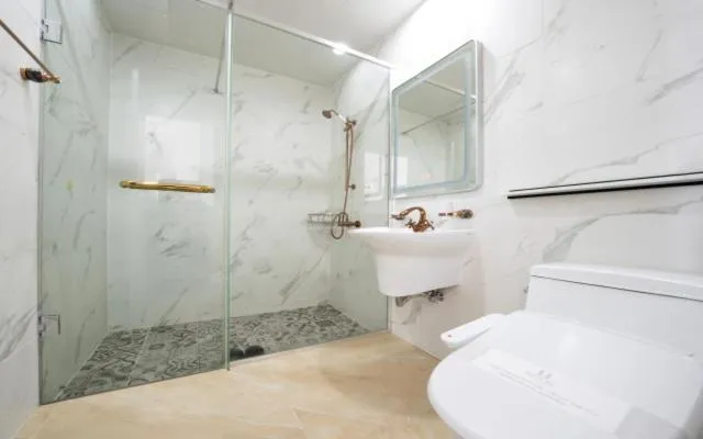 Blanc Hotel & Resort