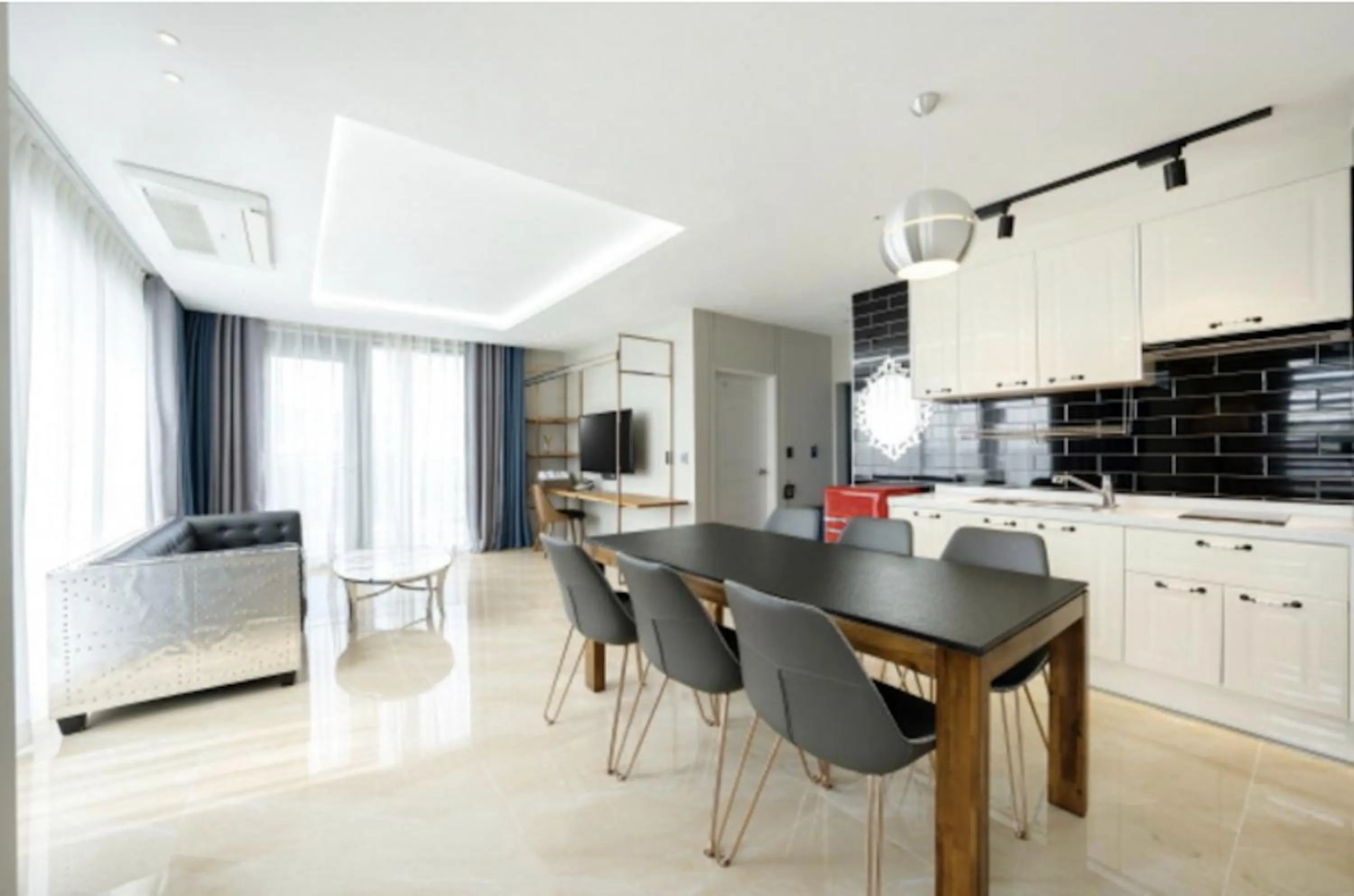 Blanc Hotel & Resort