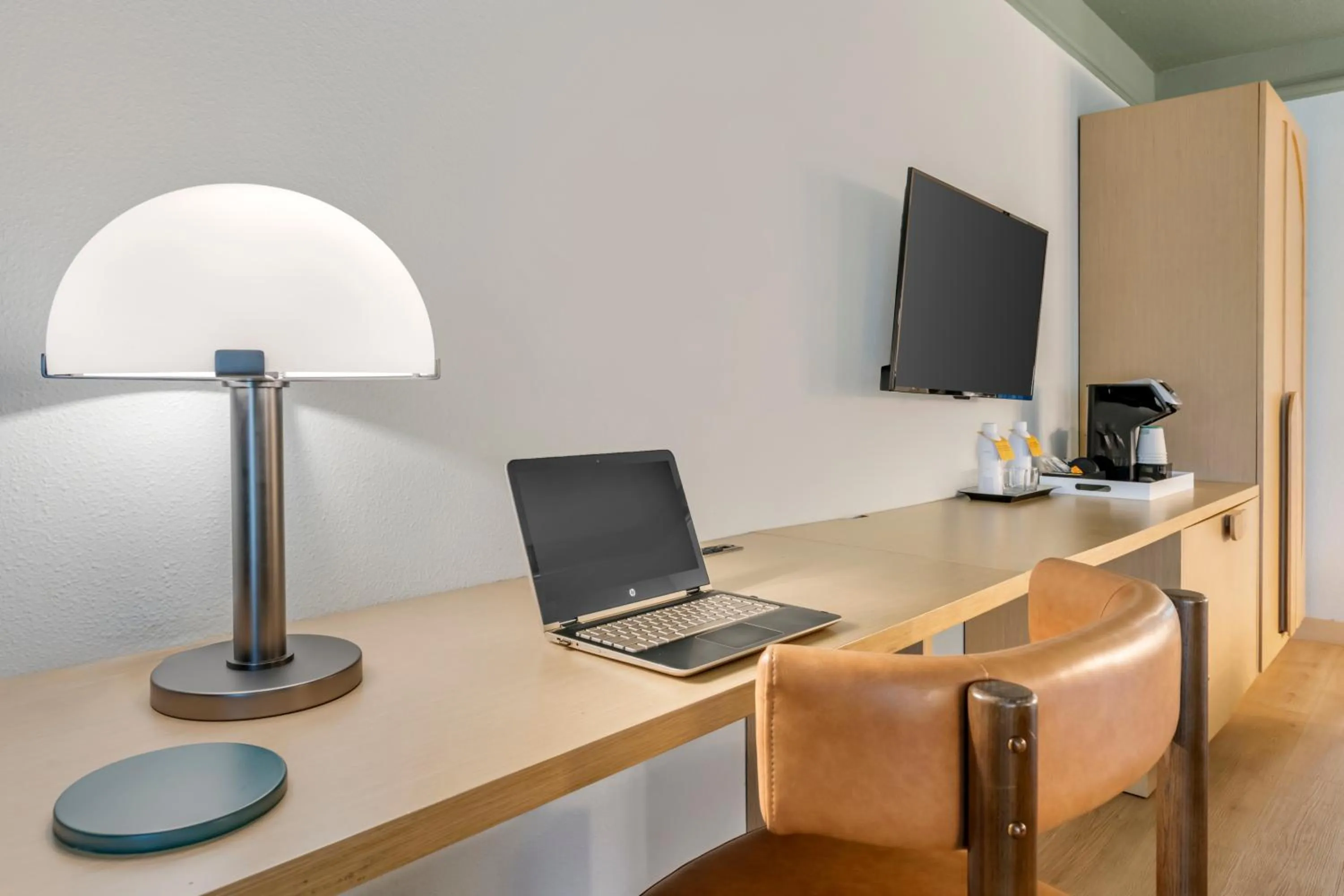 TV and multimedia in voco Kissimmee Orlando by IHG