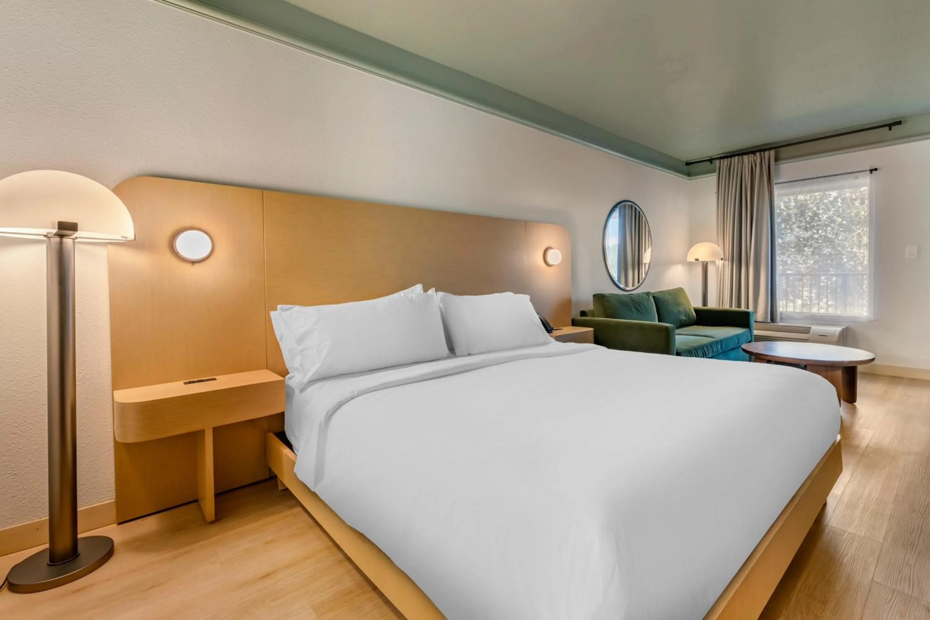 Bed in voco Kissimmee Orlando by IHG