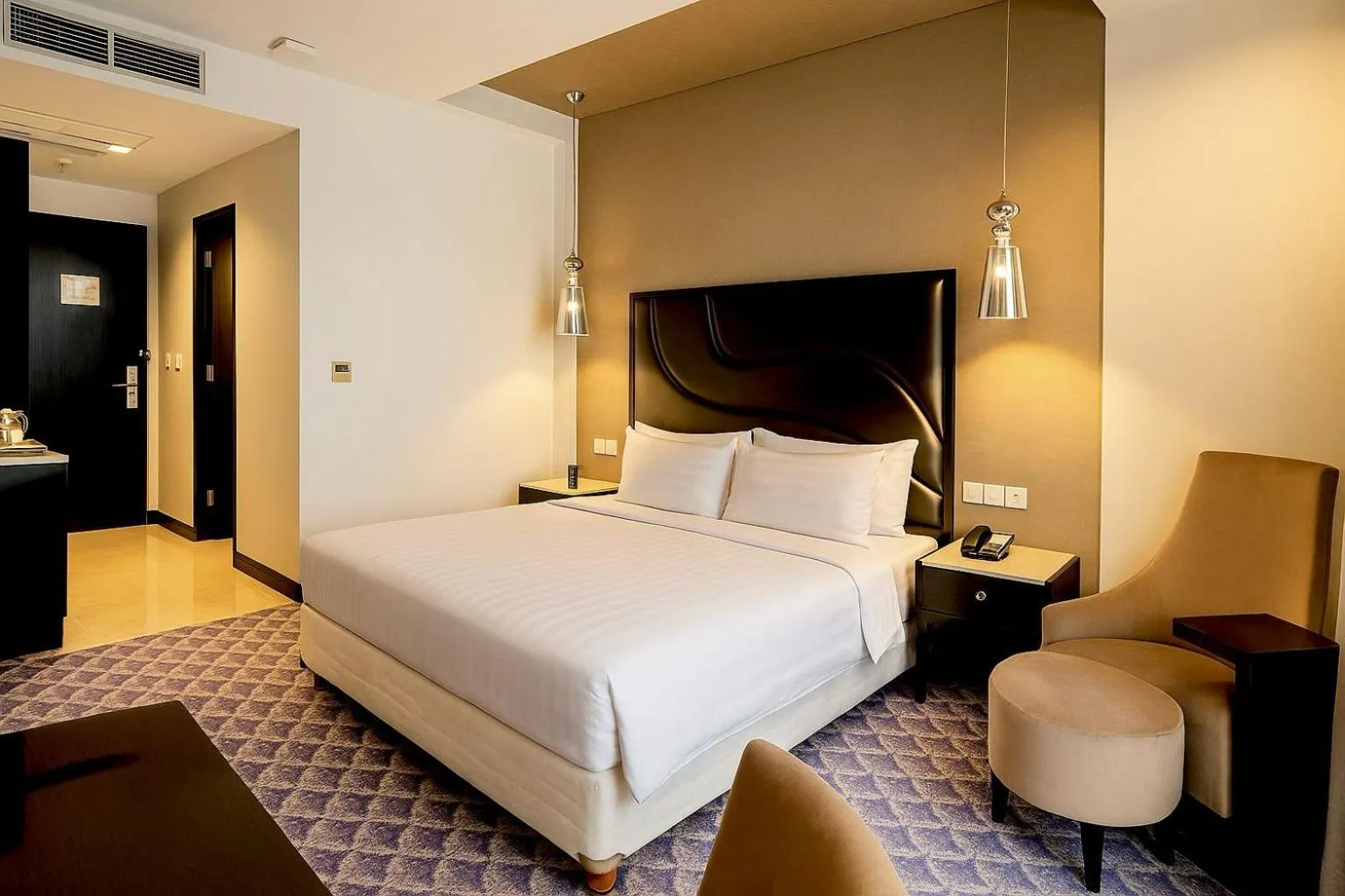 Bed in Nemuru Grand Bellevue Radio Dalam