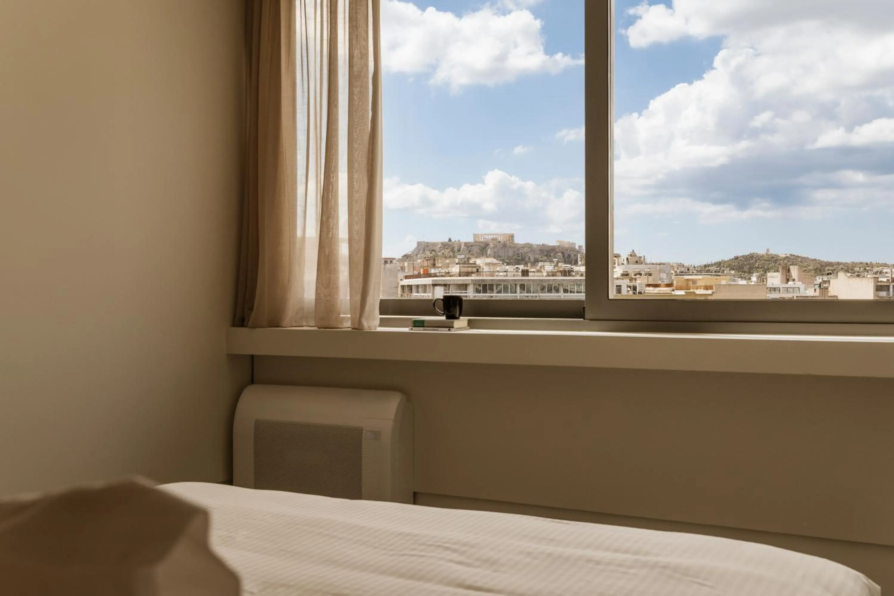 View (from property/room), Bed in Elevate Athens