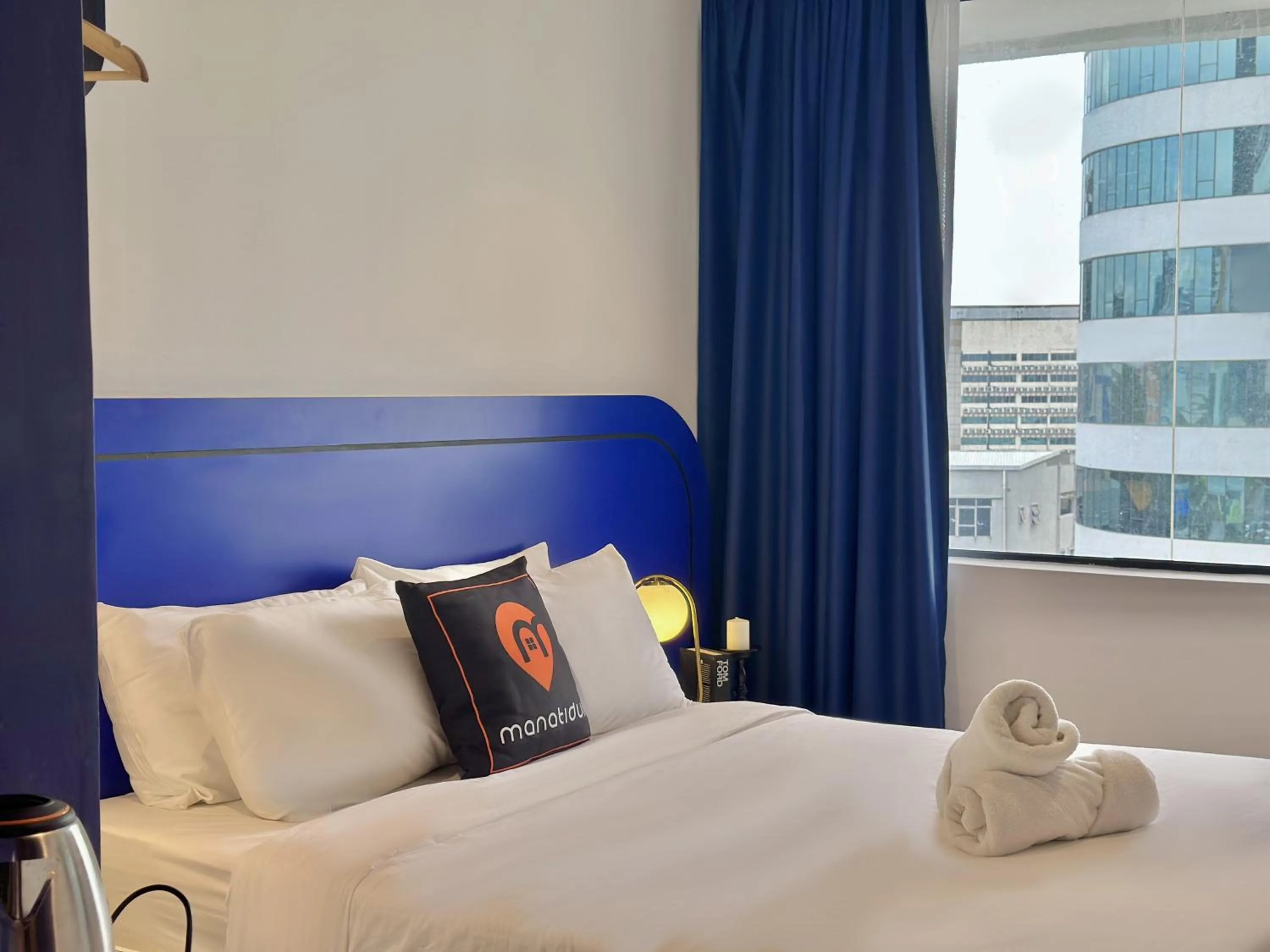 Bedroom, Bed in Ukiyo Hotel by manatidur