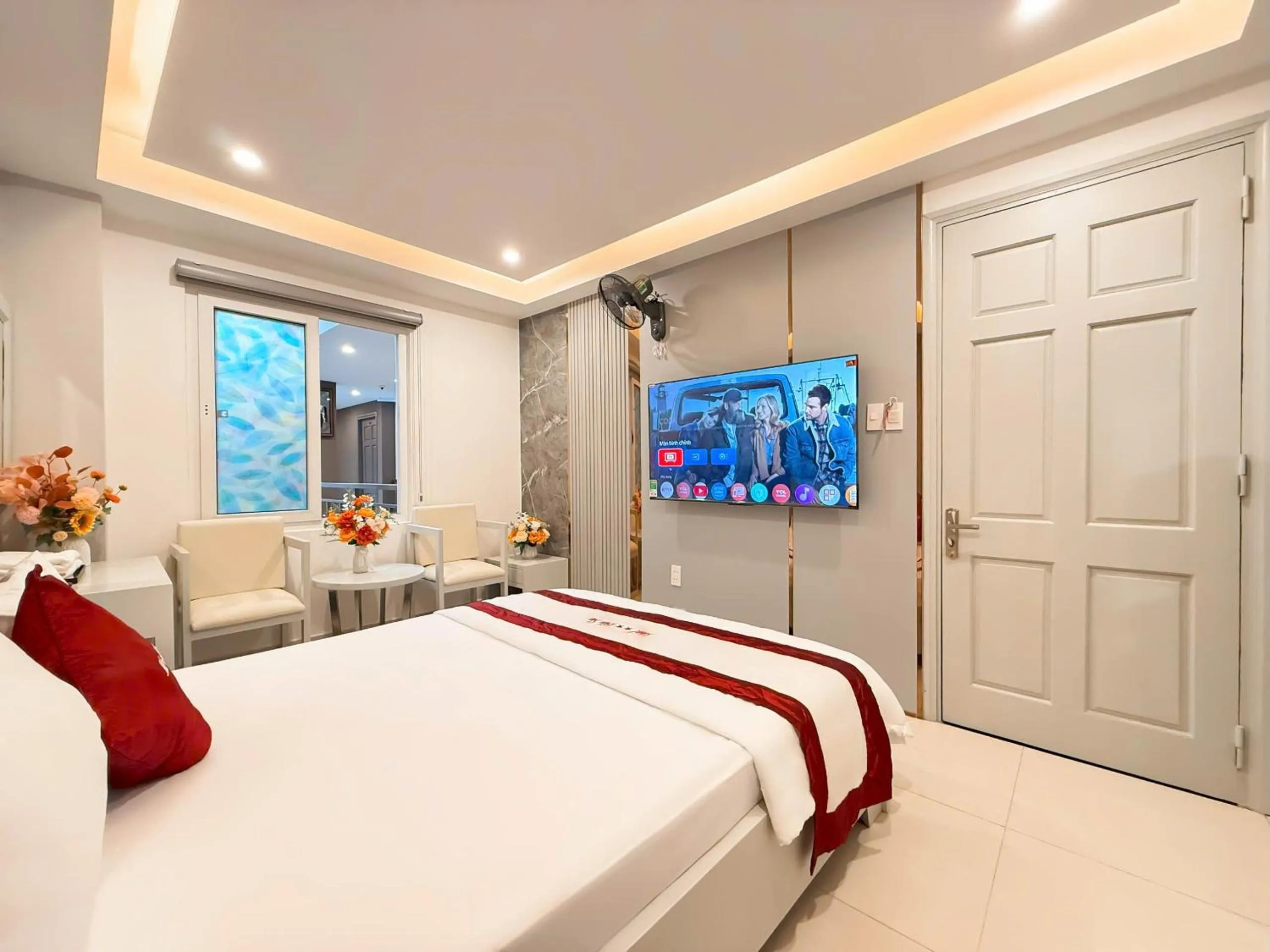 Bed in Bien Sao Hotel Duong Quang Ham