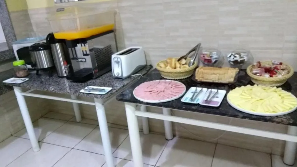 Buffet breakfast in Hotel Vitória