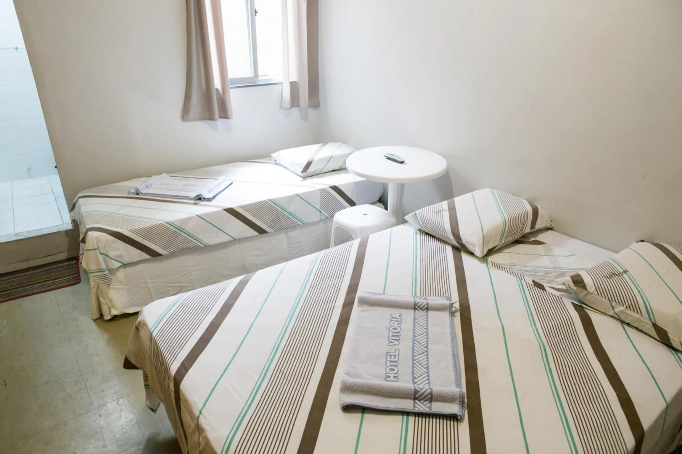 Day, Bed in Hotel Vitória