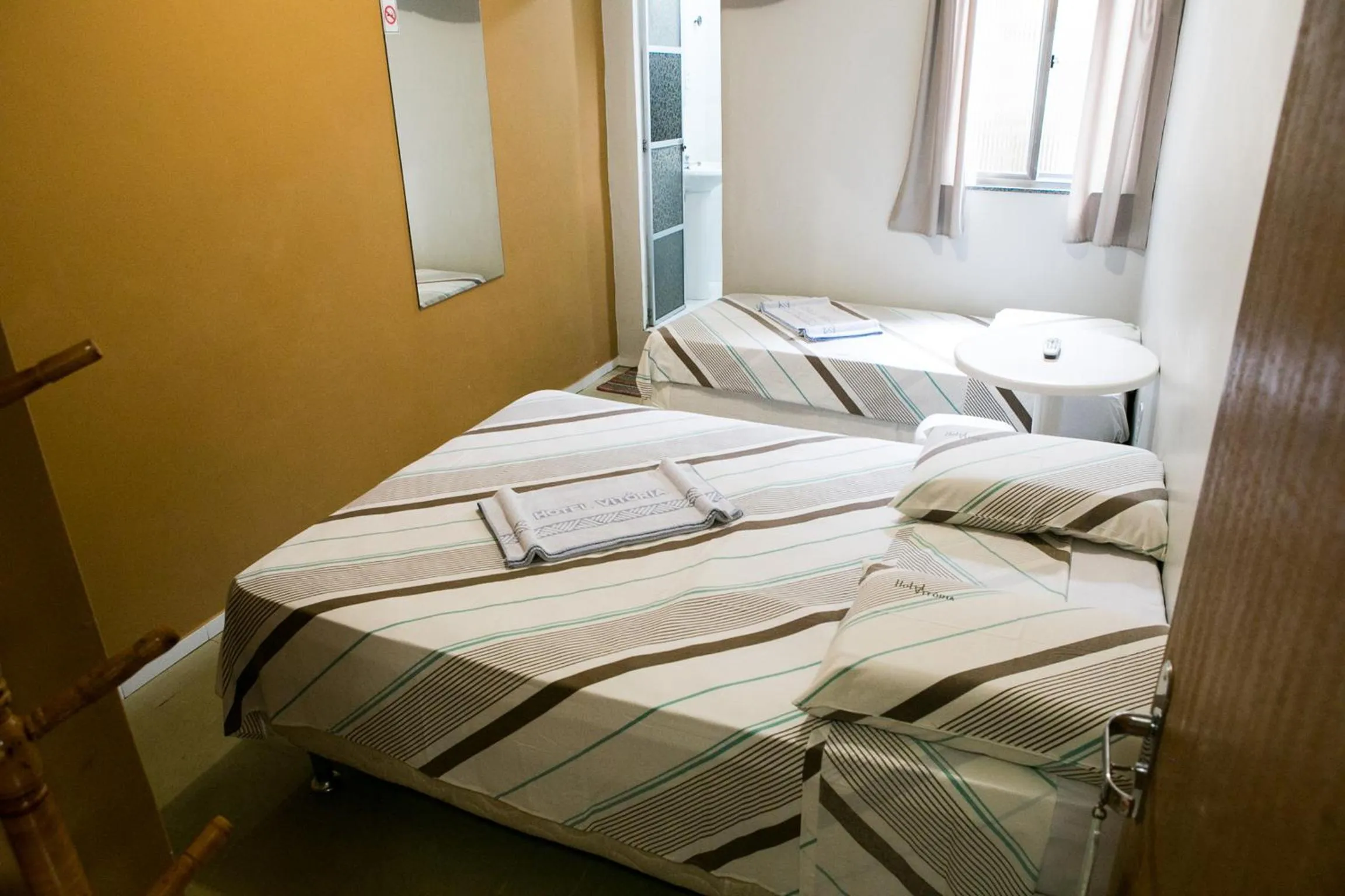 Day, Bed in Hotel Vitória