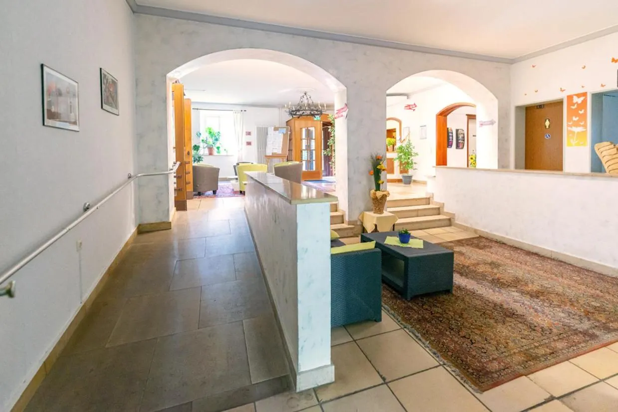 Facade/entrance, Lobby/Reception in Jugend-Hotel Nürnberg