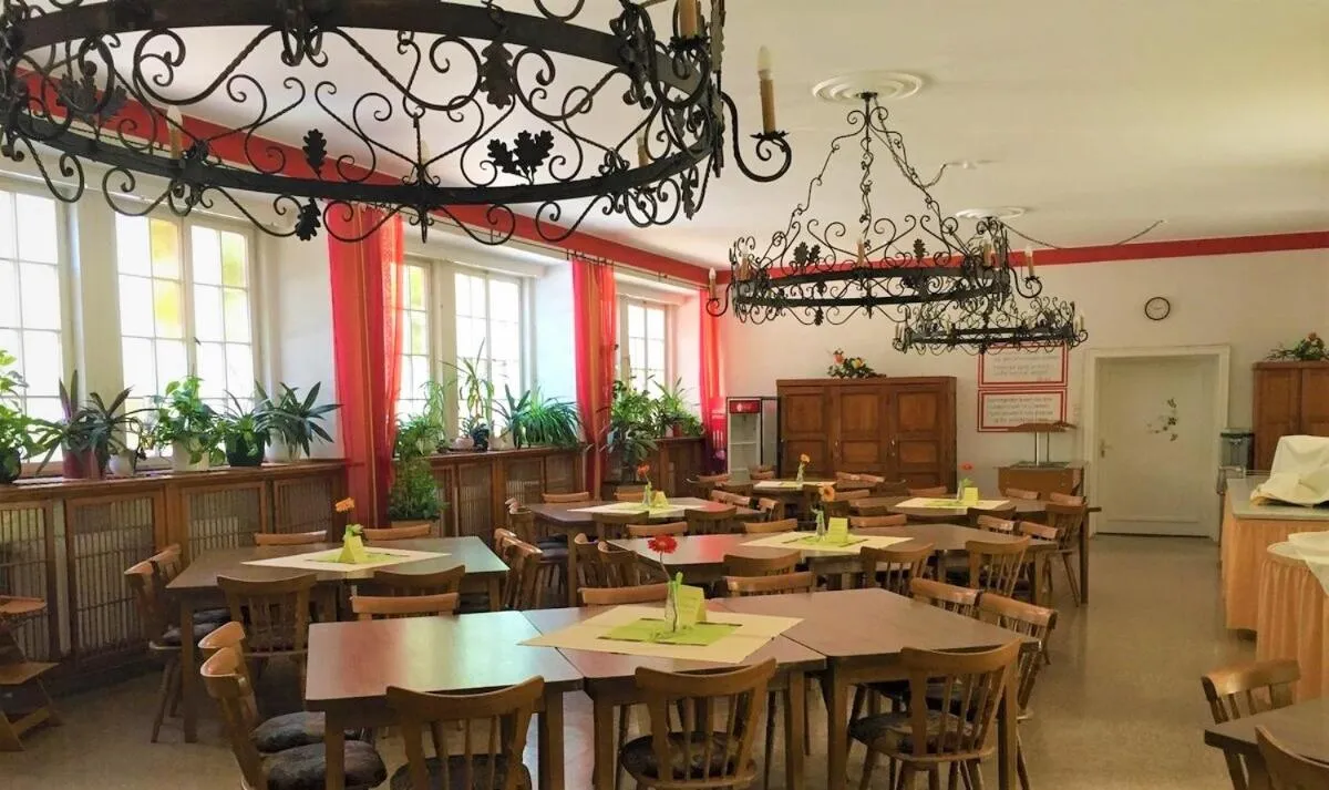 Restaurant/Places to Eat in Jugend-Hotel Nürnberg