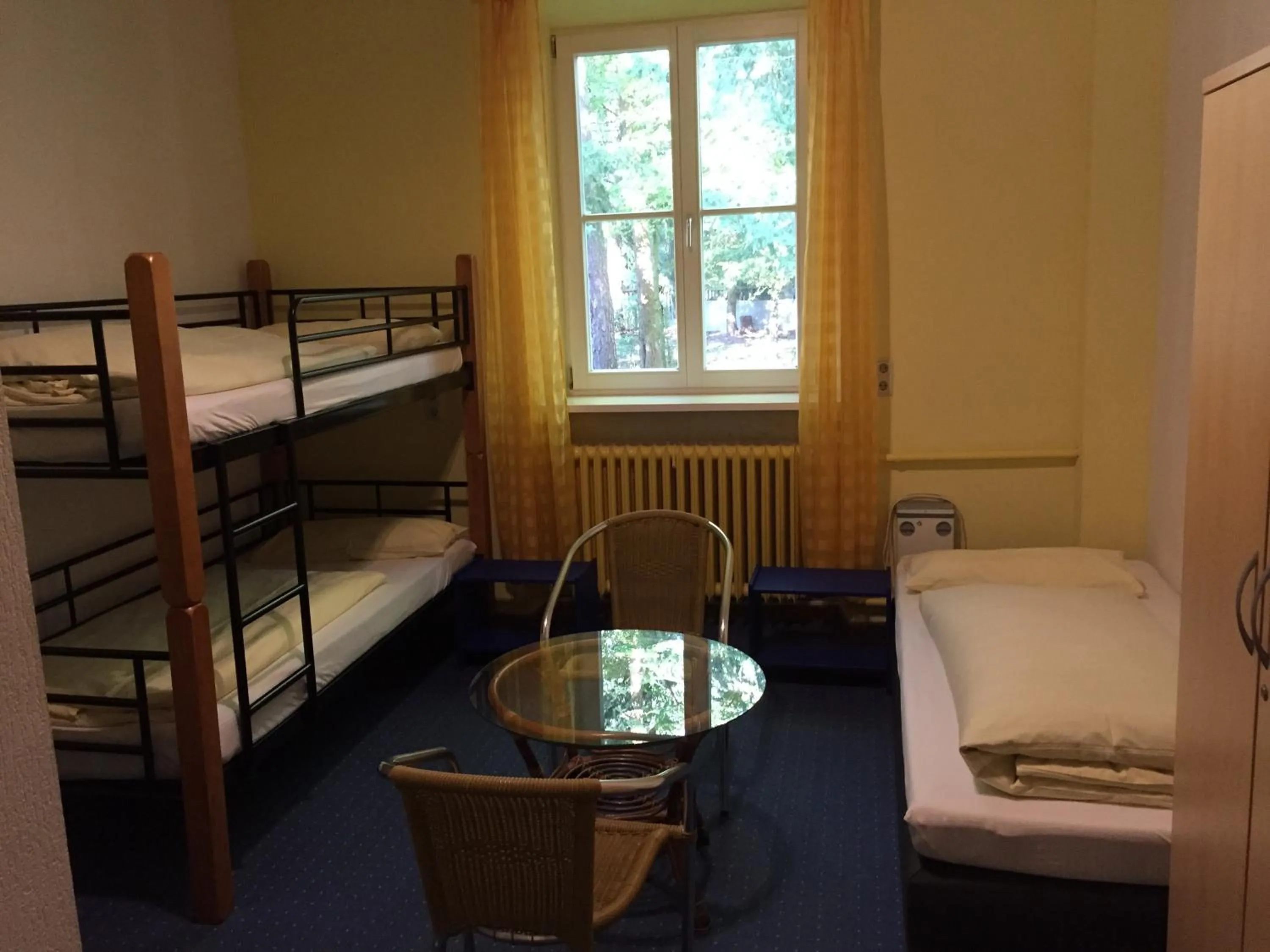 Bed in Jugend-Hotel Nürnberg