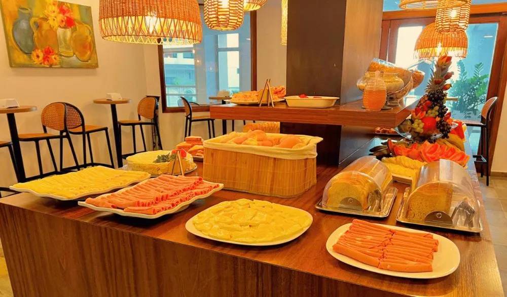 Breakfast in Hotel Atlântico