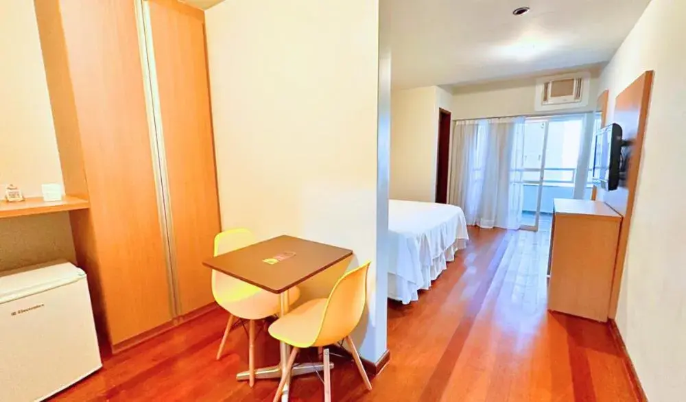 Standard Triple Room - single occupancy in Hotel Atlântico Standard Triple Room - single occupancy in Hotel Atlântico