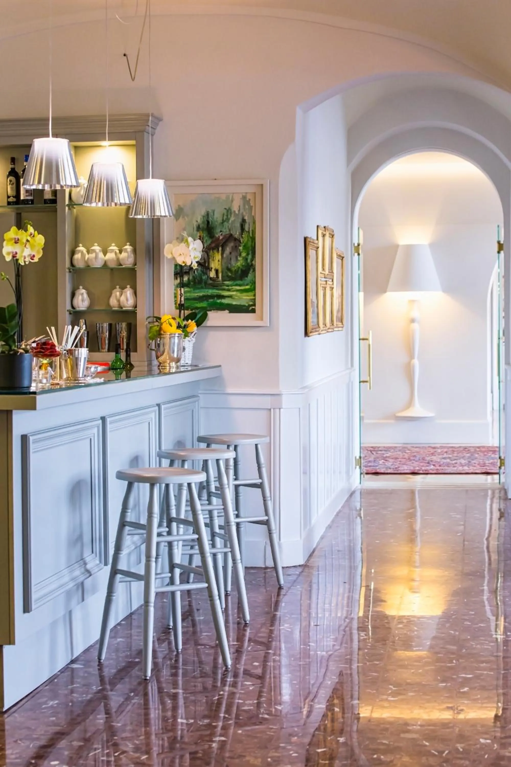 Lounge or bar in Hotel Beau Rivage