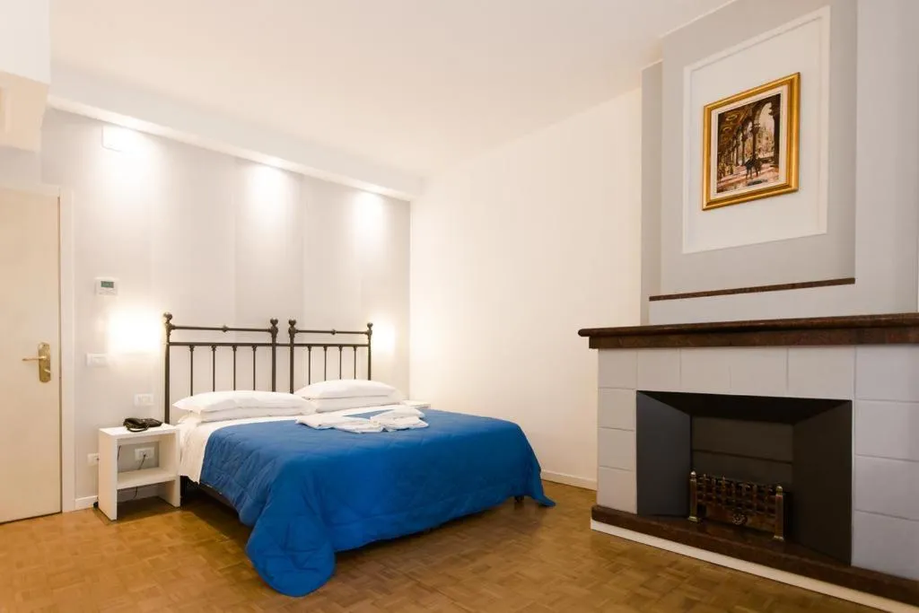 Bed in Hotel Beau Rivage